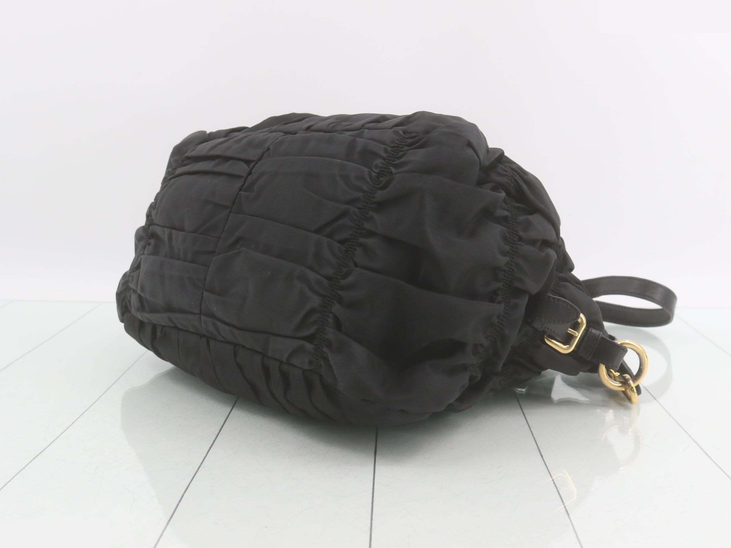 BN1336 Tessuto Gaufre Shoulder Bag — view 6