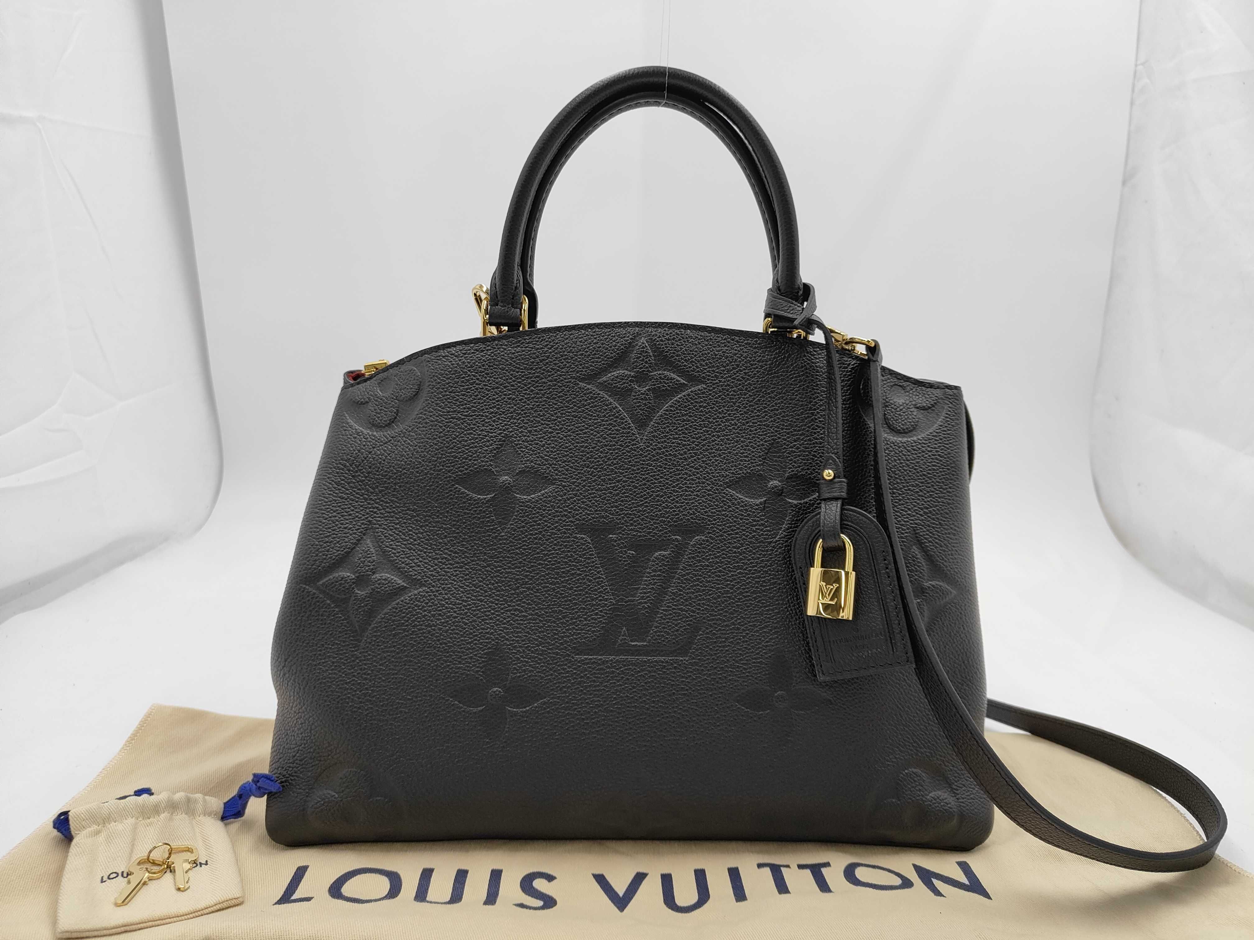 M45811 Grand Palais MM IC Handbag (Includes dust bag, strap, padlock, key, and name tag)