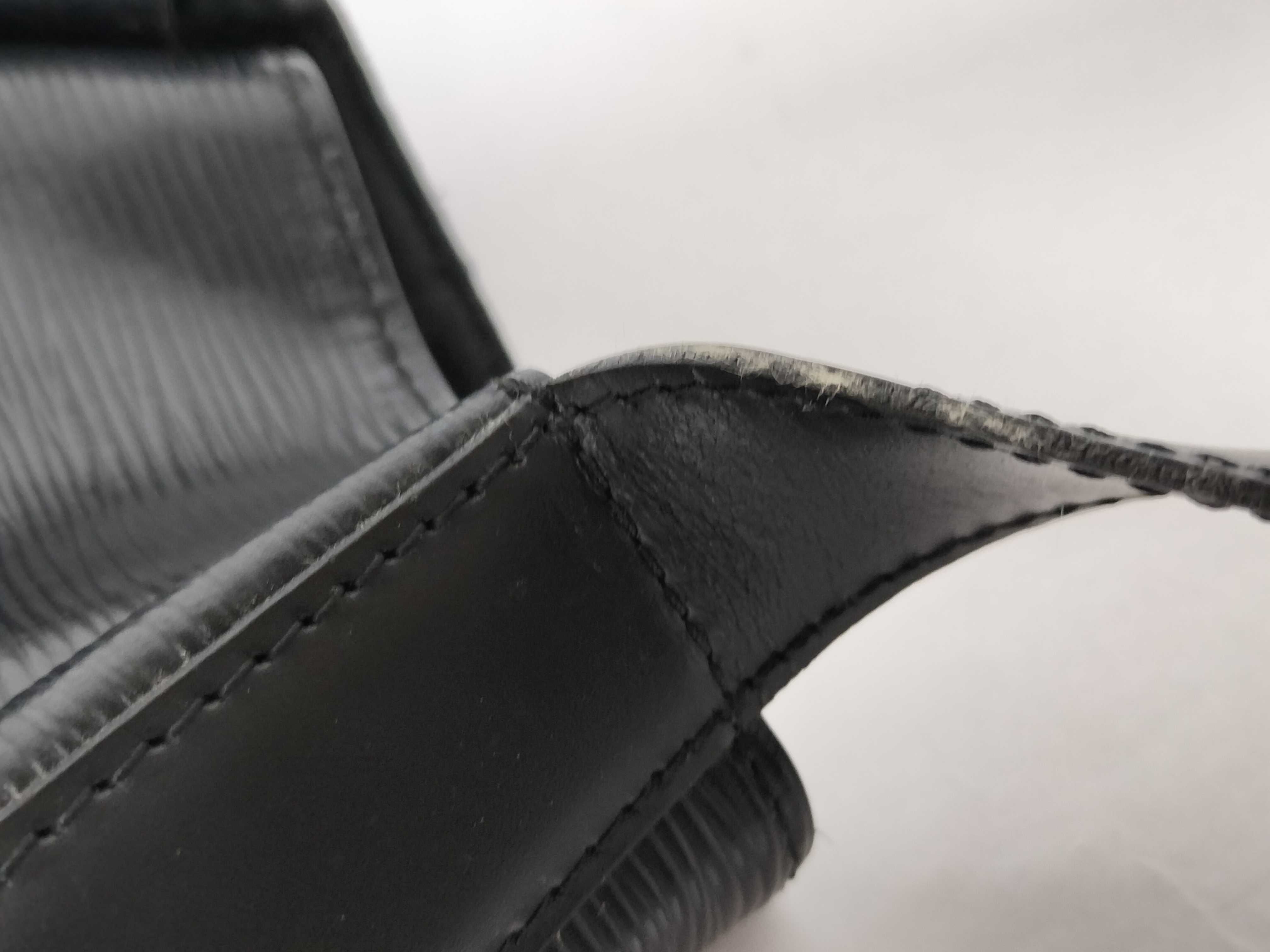 Epi Sac Depaule Shoulder Bag — view 5