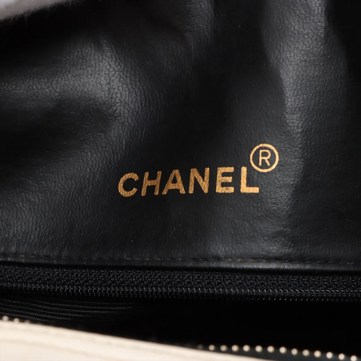 Matelassé Lambskin Boston Bag, Logo, White, Gold Hardware, Sticker Peeling — view 9