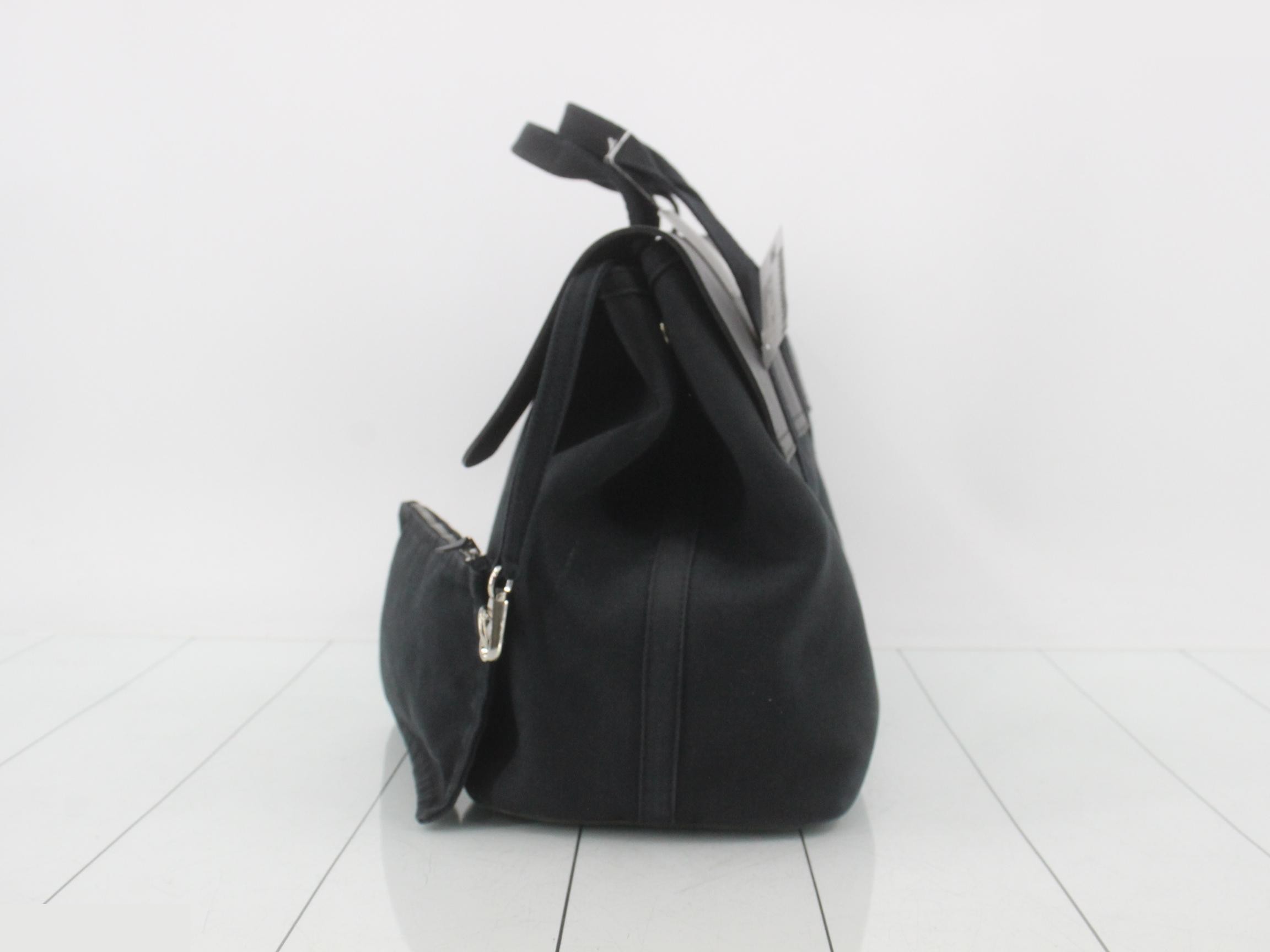 handbag — view 3