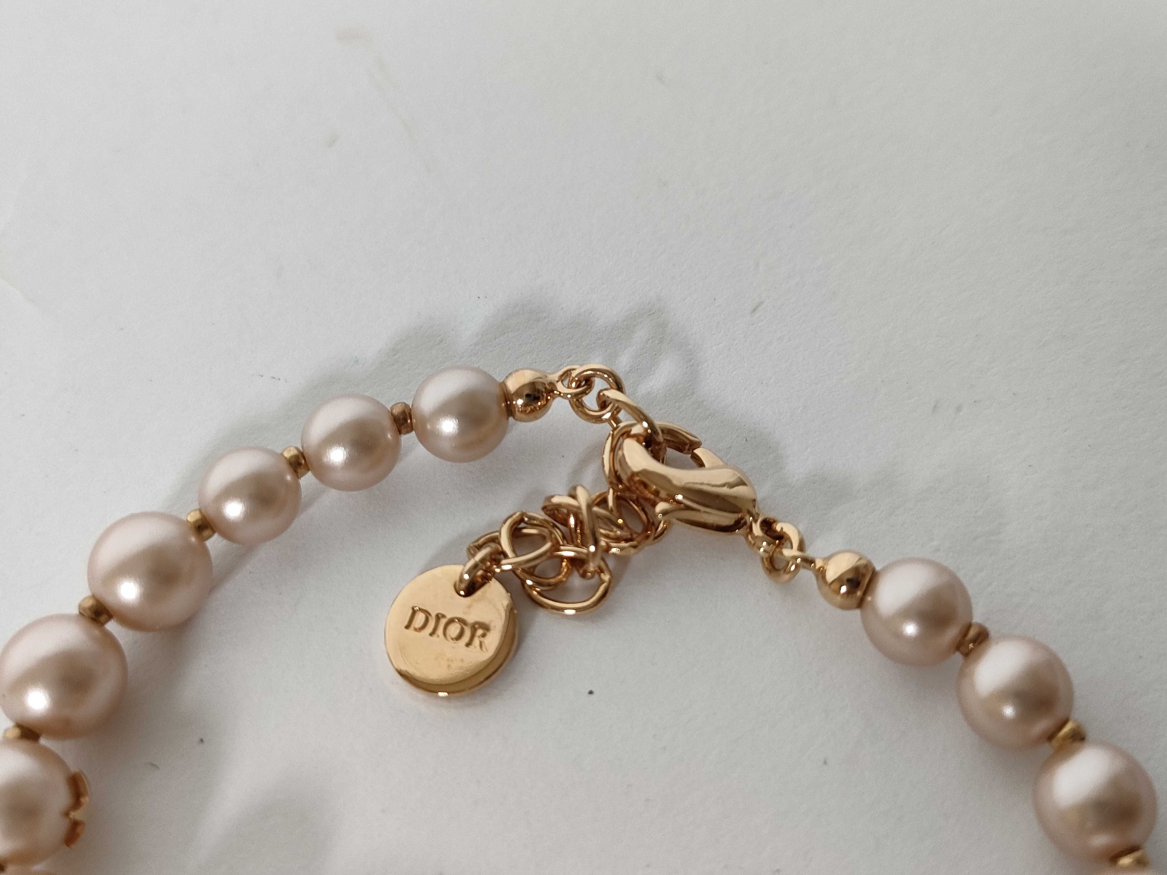 30 Montaigne Resin Pearl Rose Gold Bracelet (Bracelet/Bangle) — view 3