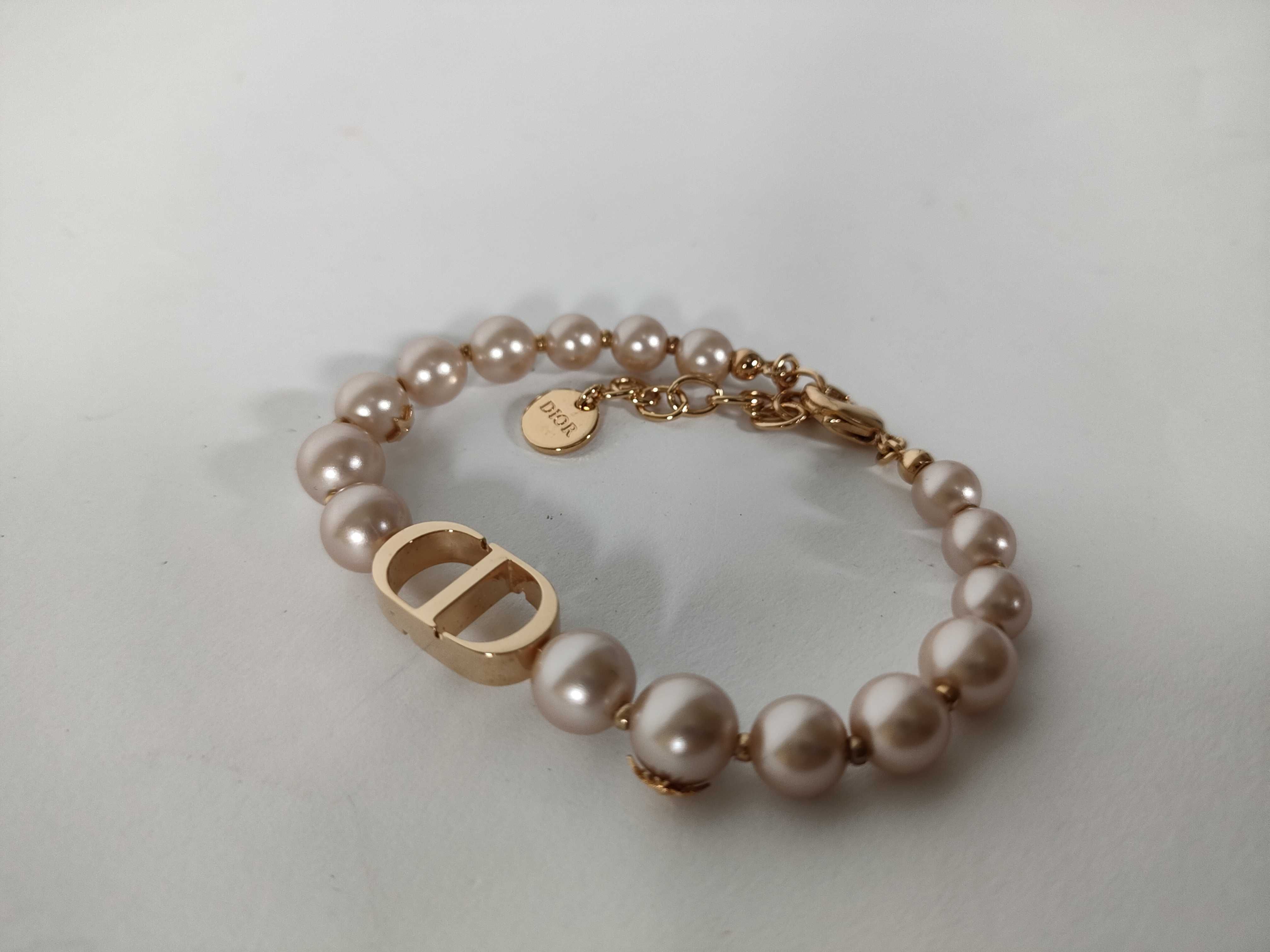 30 Montaigne Resin Pearl Rose Gold Bracelet (Bracelet/Bangle) — view 4