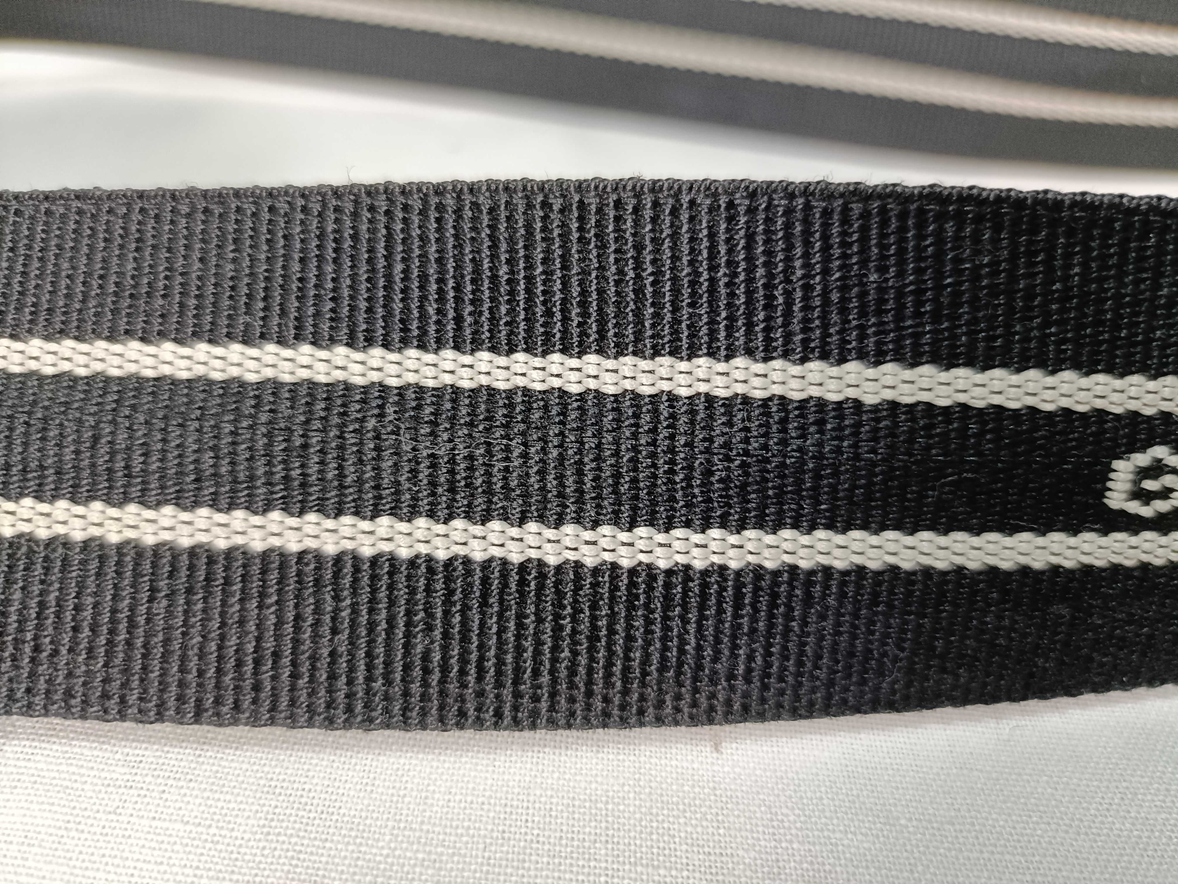4G Logo Shoulder Bag — view 3