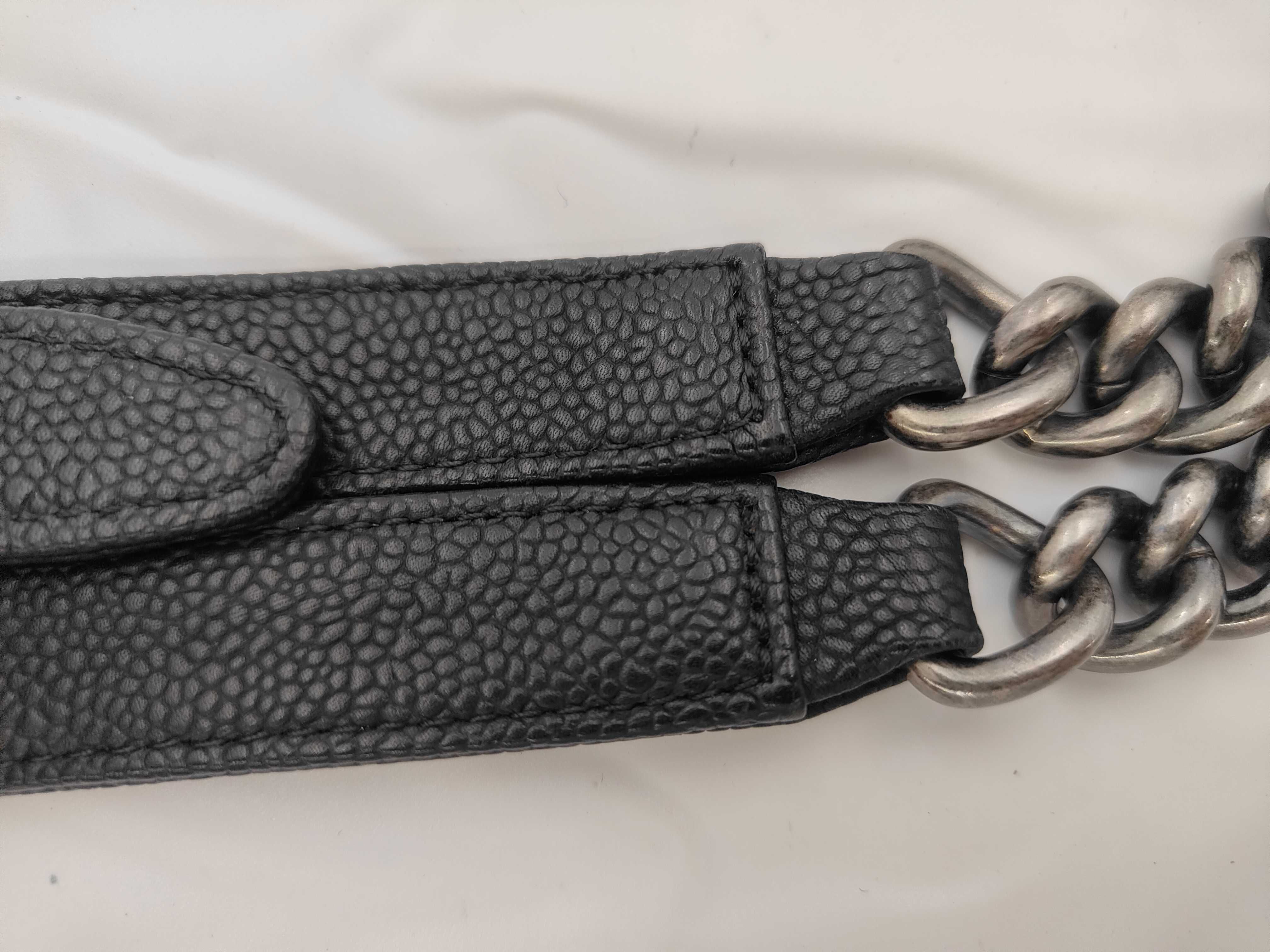 Boy Chanel 20 Caviar Black Chain Shoulder Bag — view 4