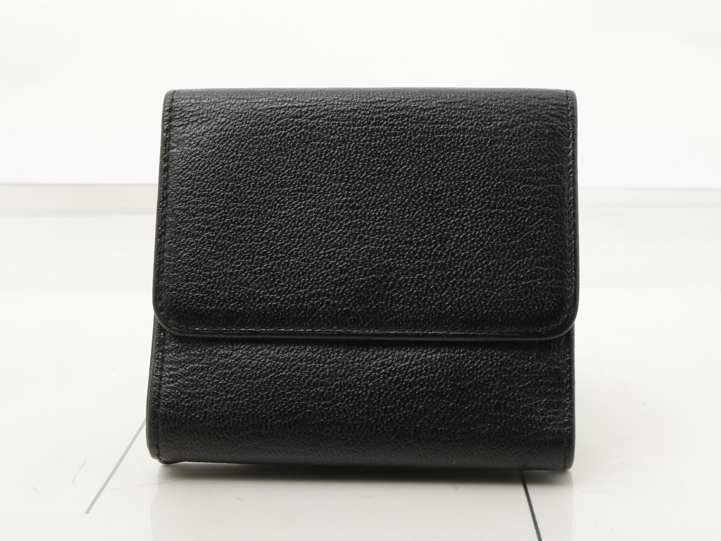folding wallet — view 2