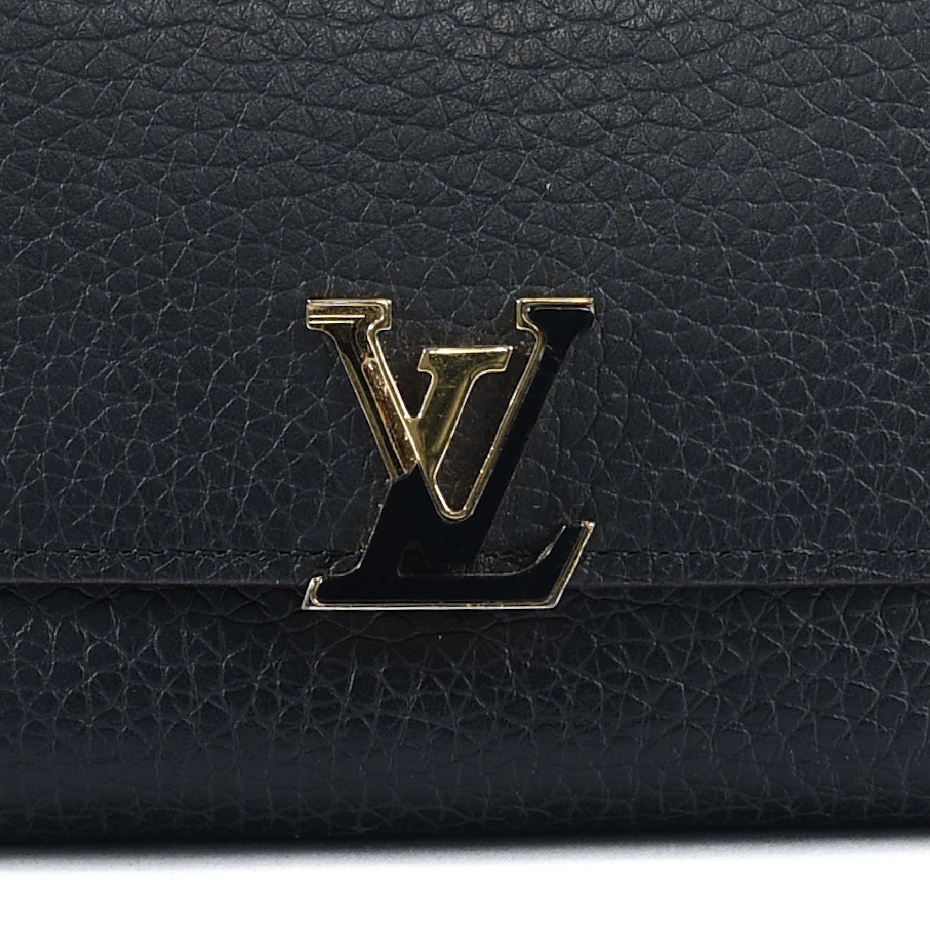 Taurillon Portefeuille Capucines XS M68587 MI0179 Noir Compact Wallet — view 10