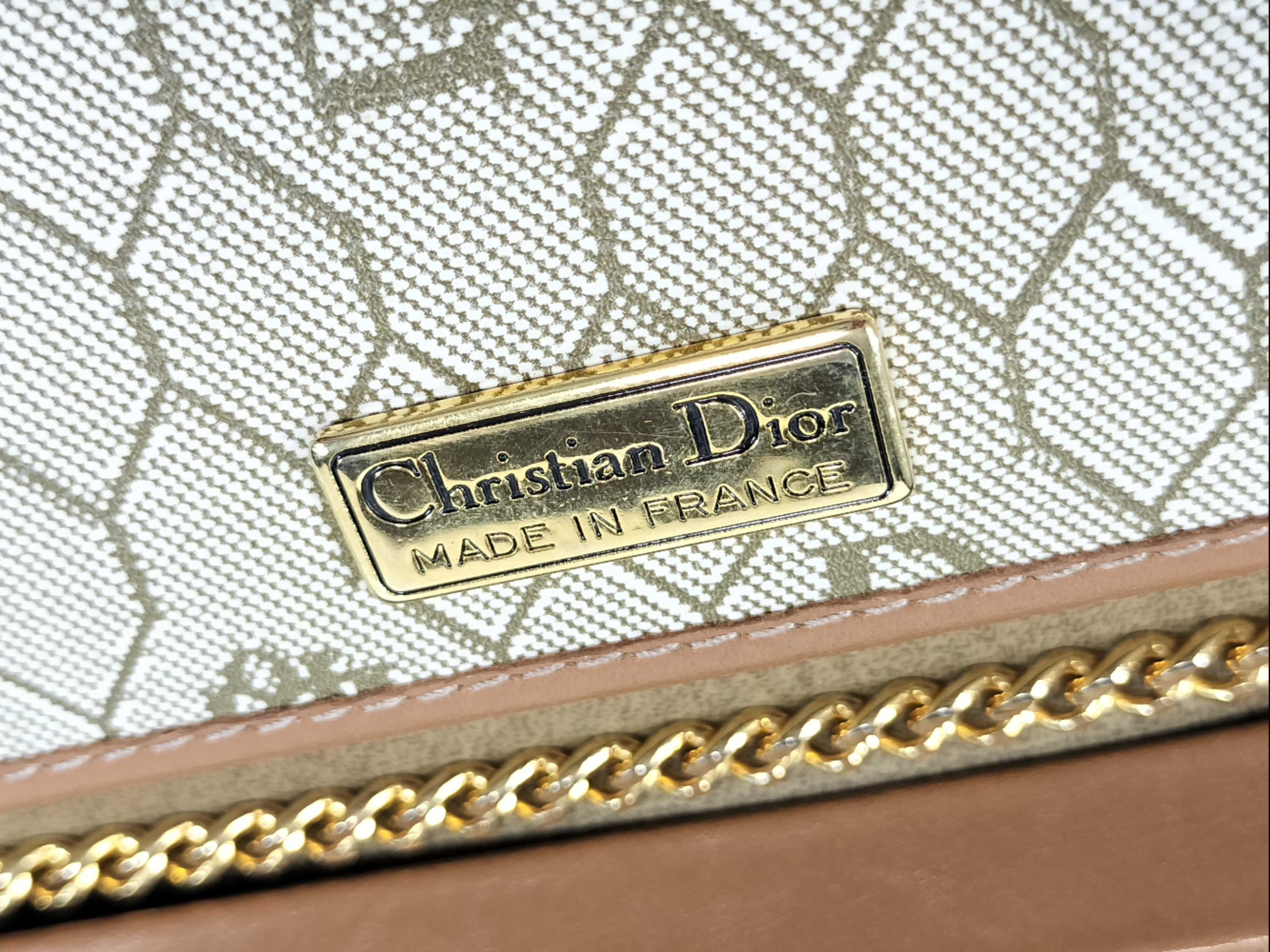Honeycomb Chain Shoulder Clutch Bag (Shoulder Bag) — view 12
