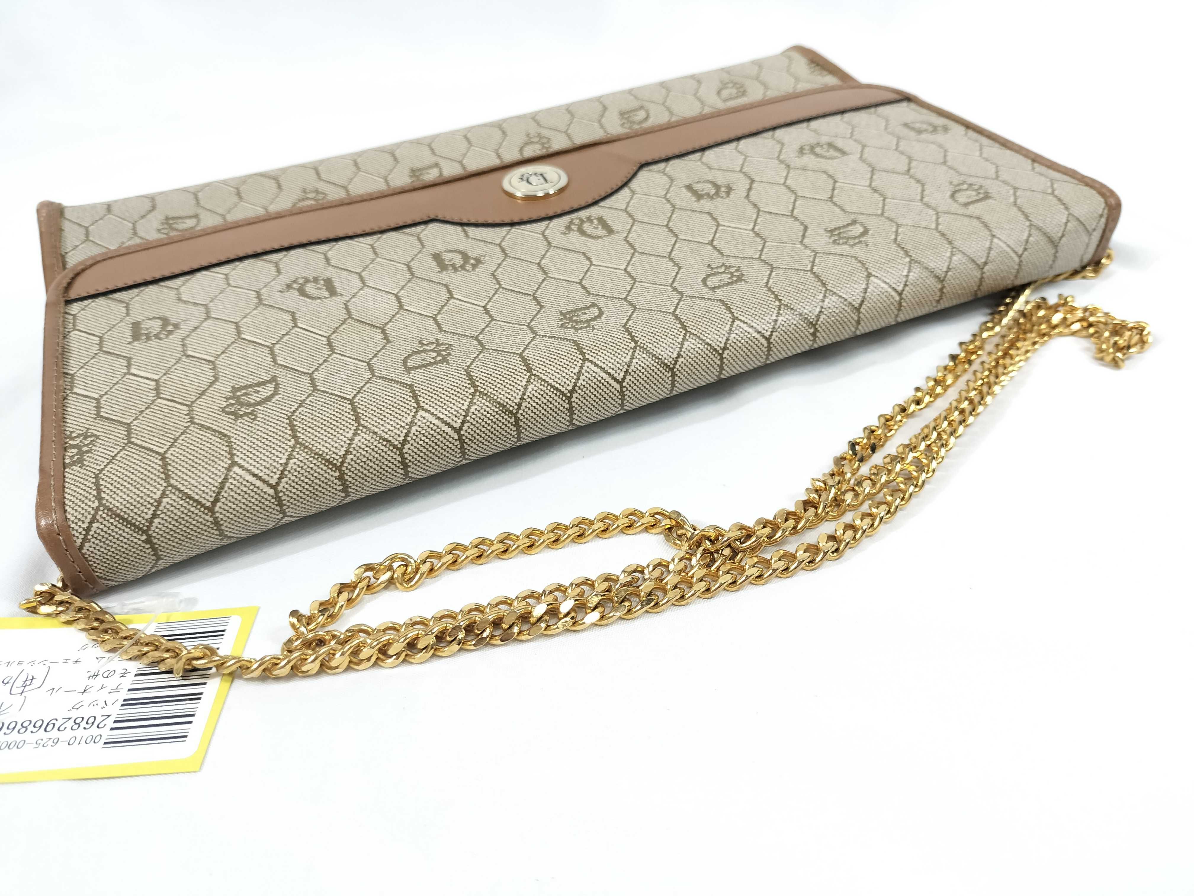 Honeycomb Chain Shoulder Clutch Bag (Shoulder Bag) — view 3
