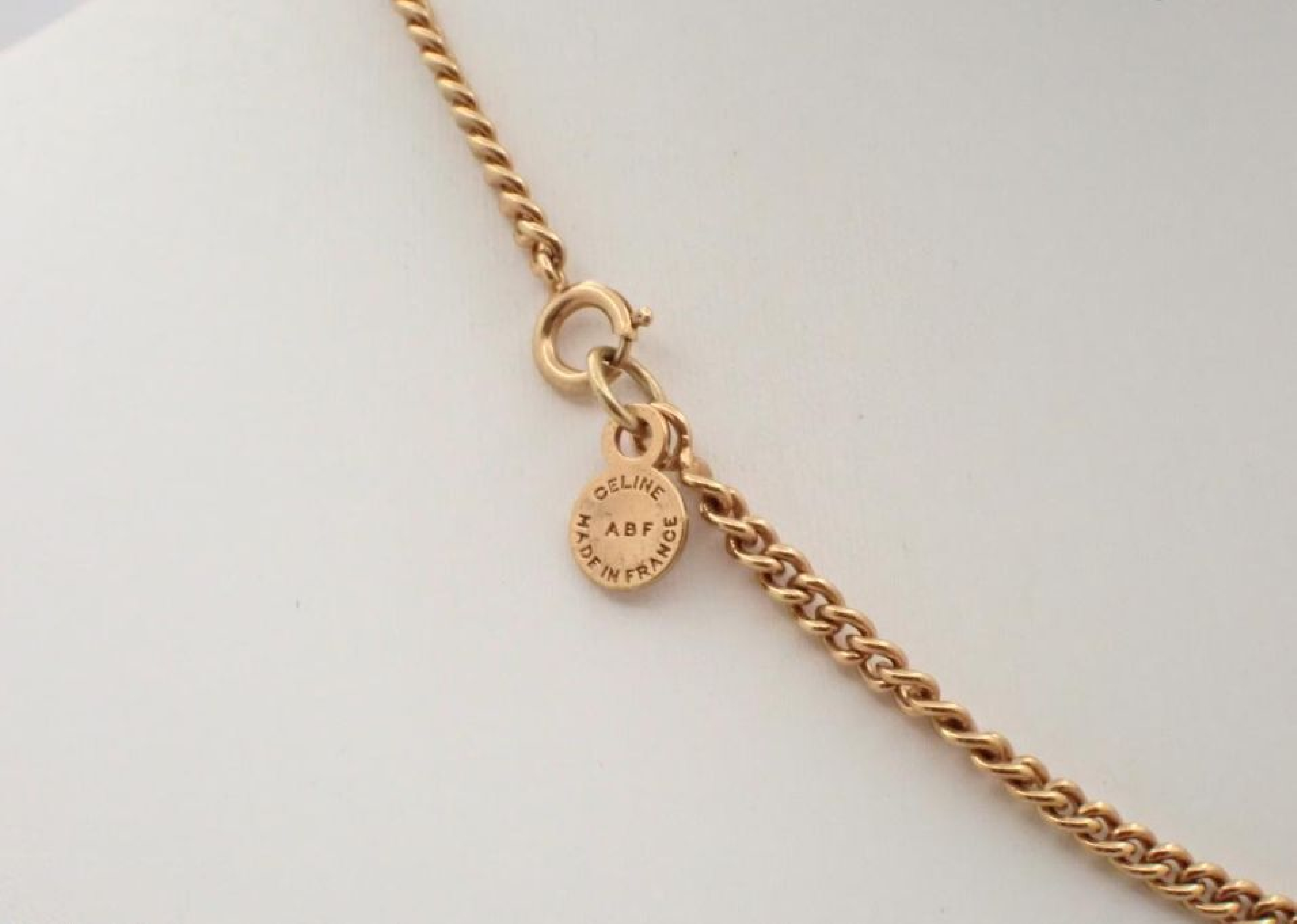 necklace pendant, chain approximately 40cm. — view 3
