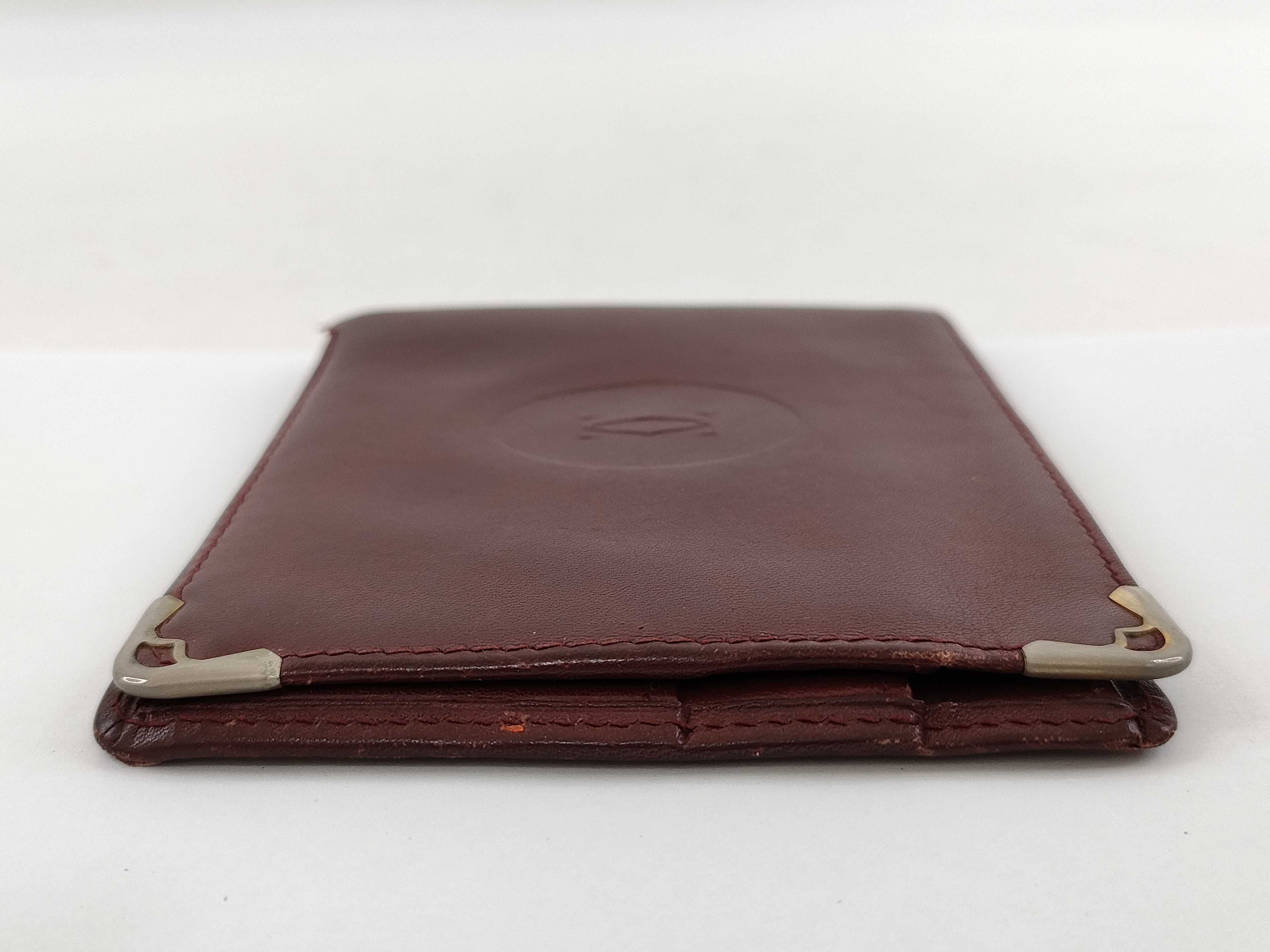 Must Compact Wallet — view 4