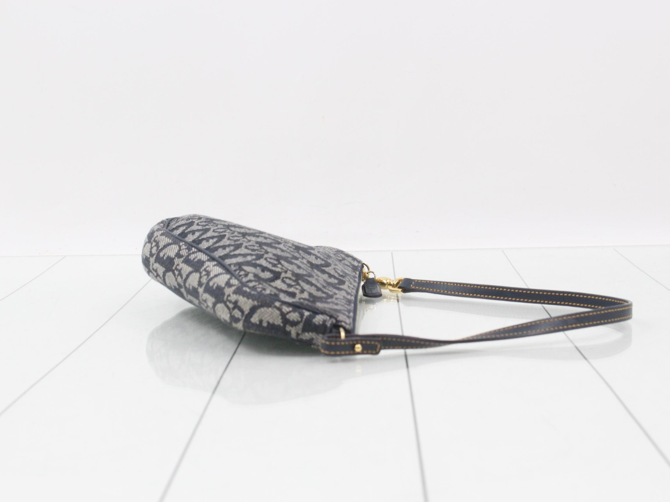 Trotter (bag) pouch, navy, handbag, 346 — view 3