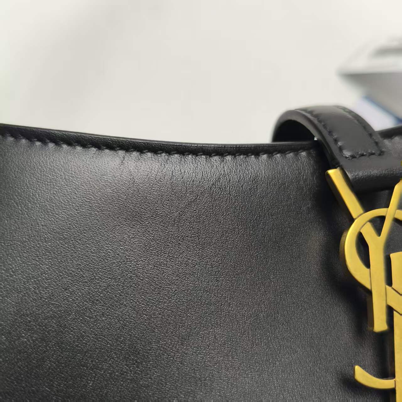 【*Shipped from: China*】SAINT LAURENT LE5A7 Leather Handbag — view 11