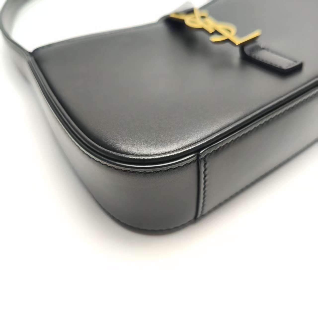 【*Shipped from: China*】SAINT LAURENT LE5A7 Leather Handbag — view 6