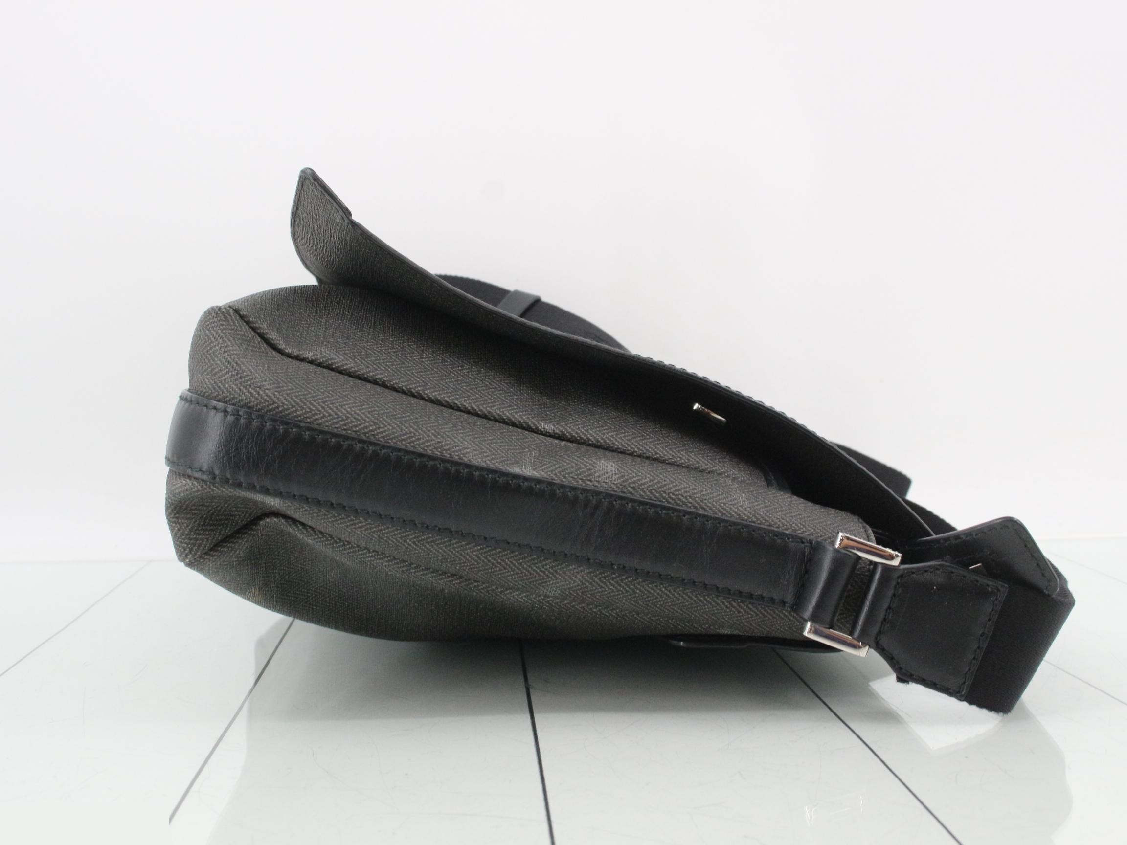 Shoulder bag — view 3