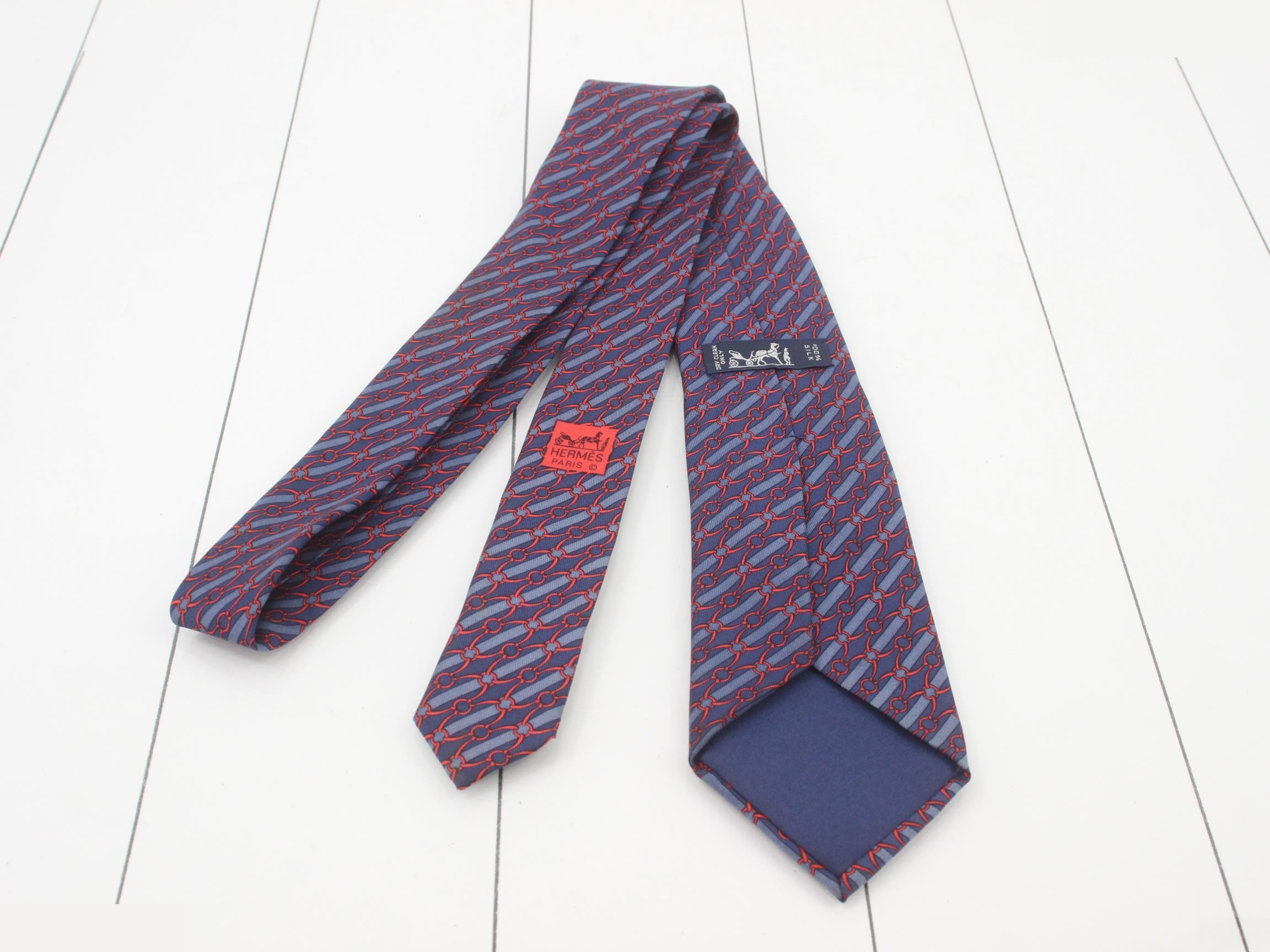 Silk tie — view 2