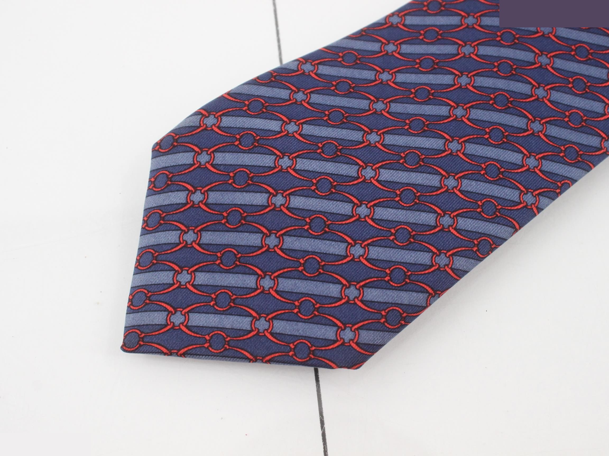 Silk tie — view 3