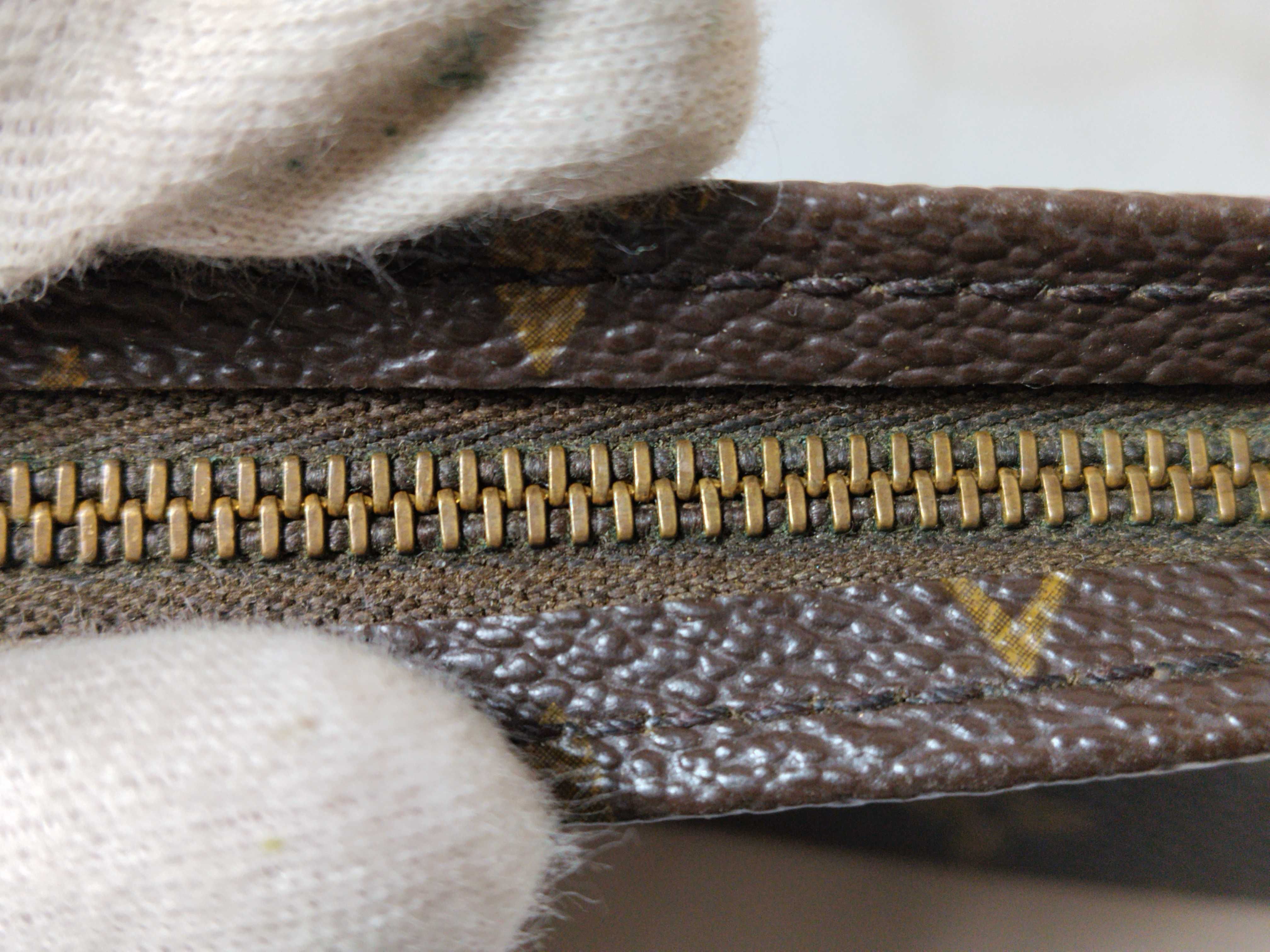 Monogram M47546 Pochette Toilette 15 Pouch — view 3