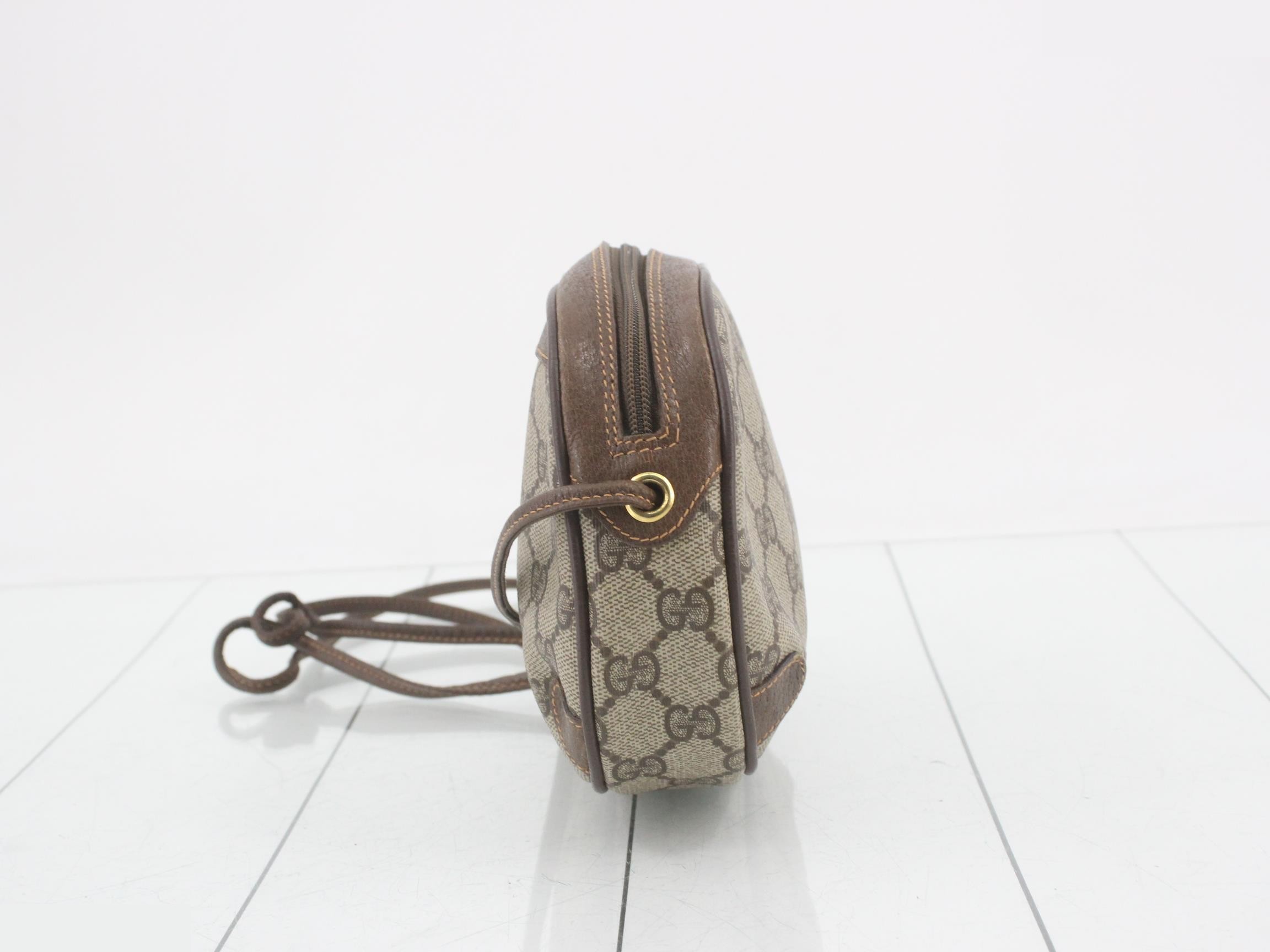GG Supreme Shoulder Pouch Bag — view 3