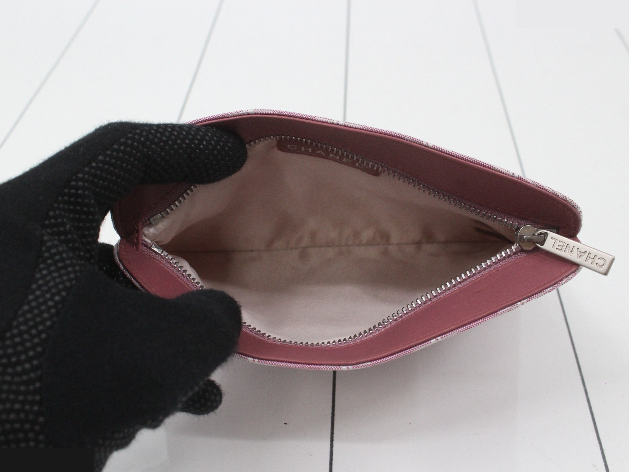 Neutra Pouch Pink — view 4