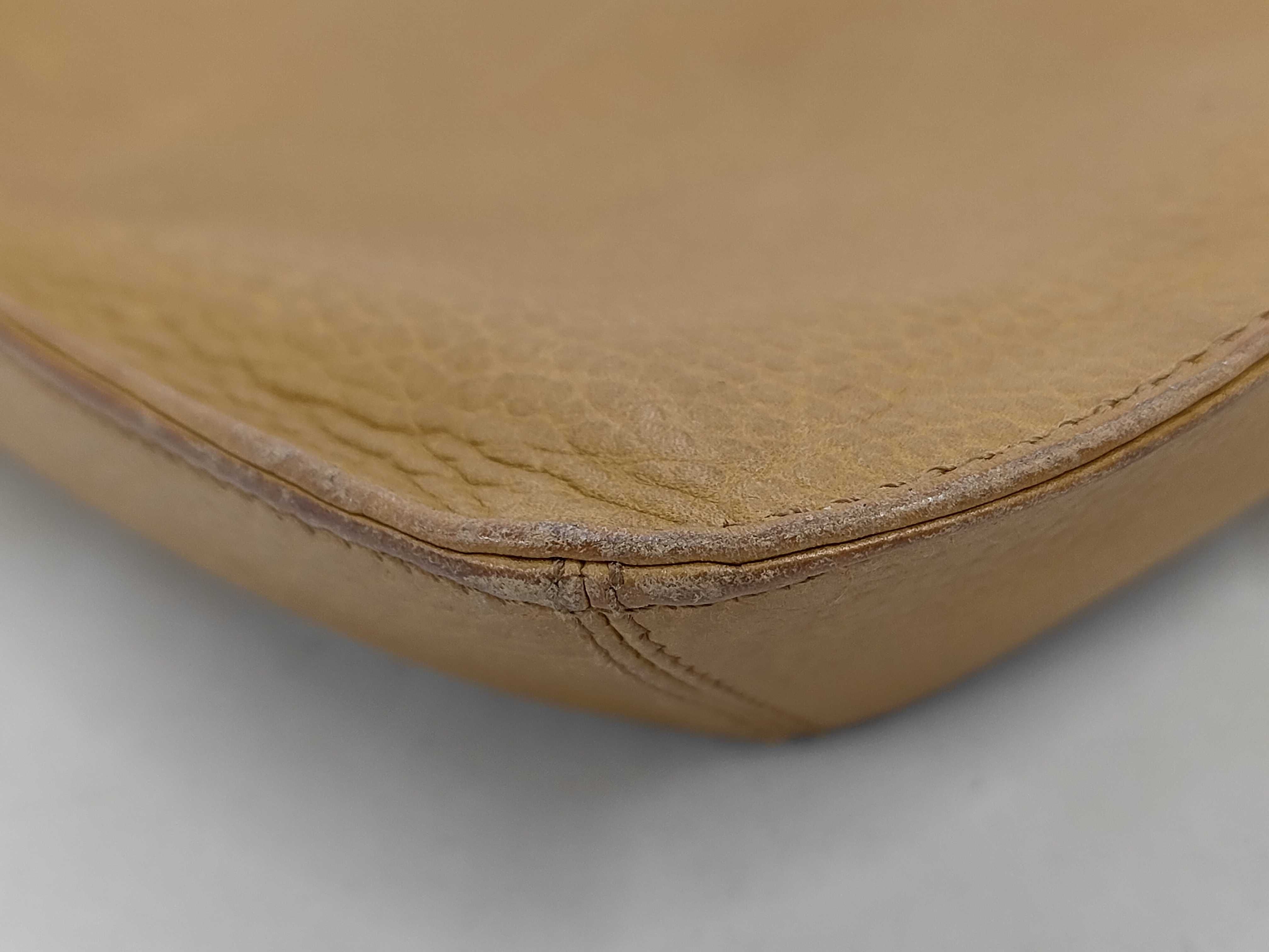 Must Leather Shoulder Bag — view 7