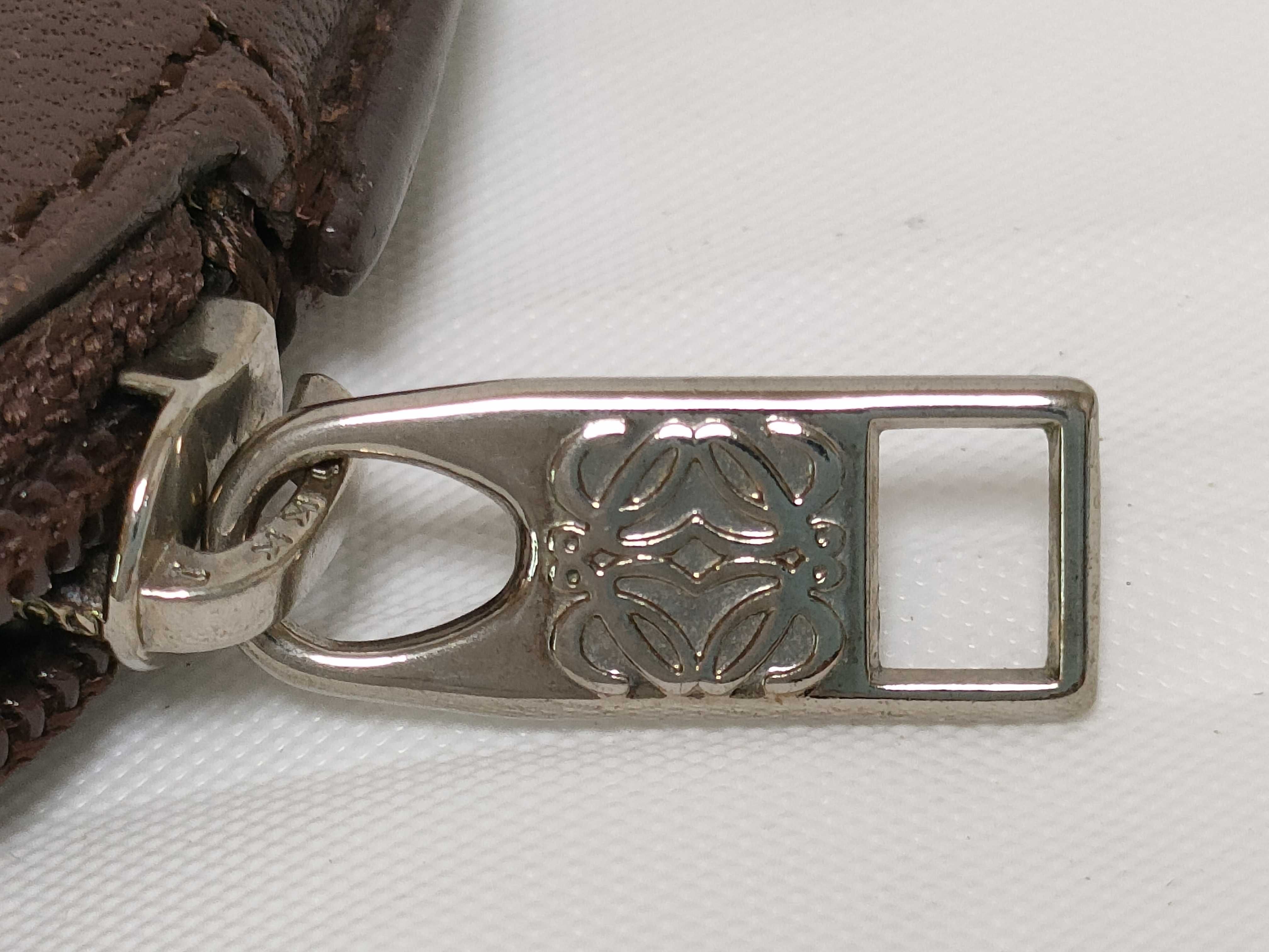 coin case — view 7