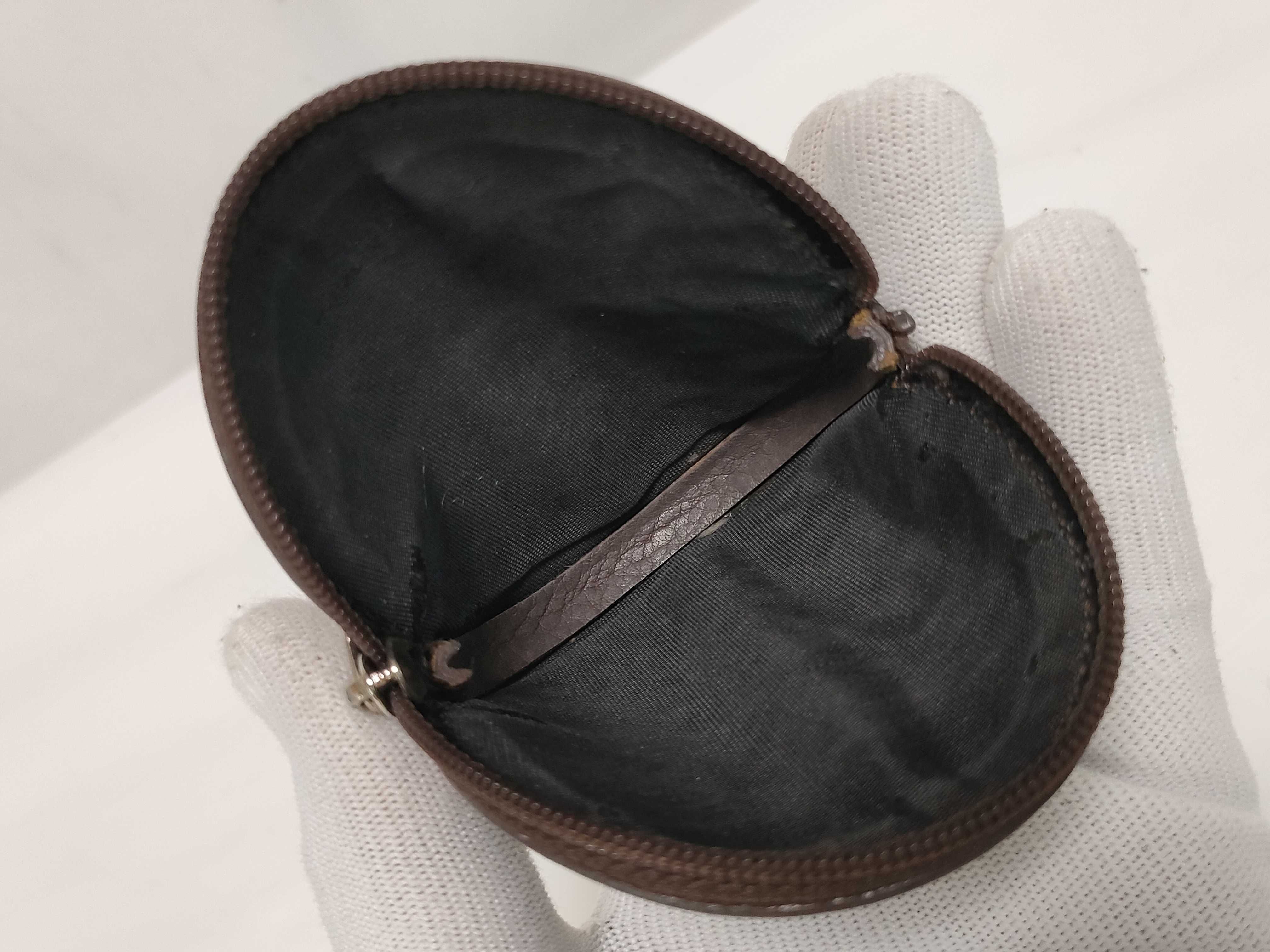 coin case — view 9