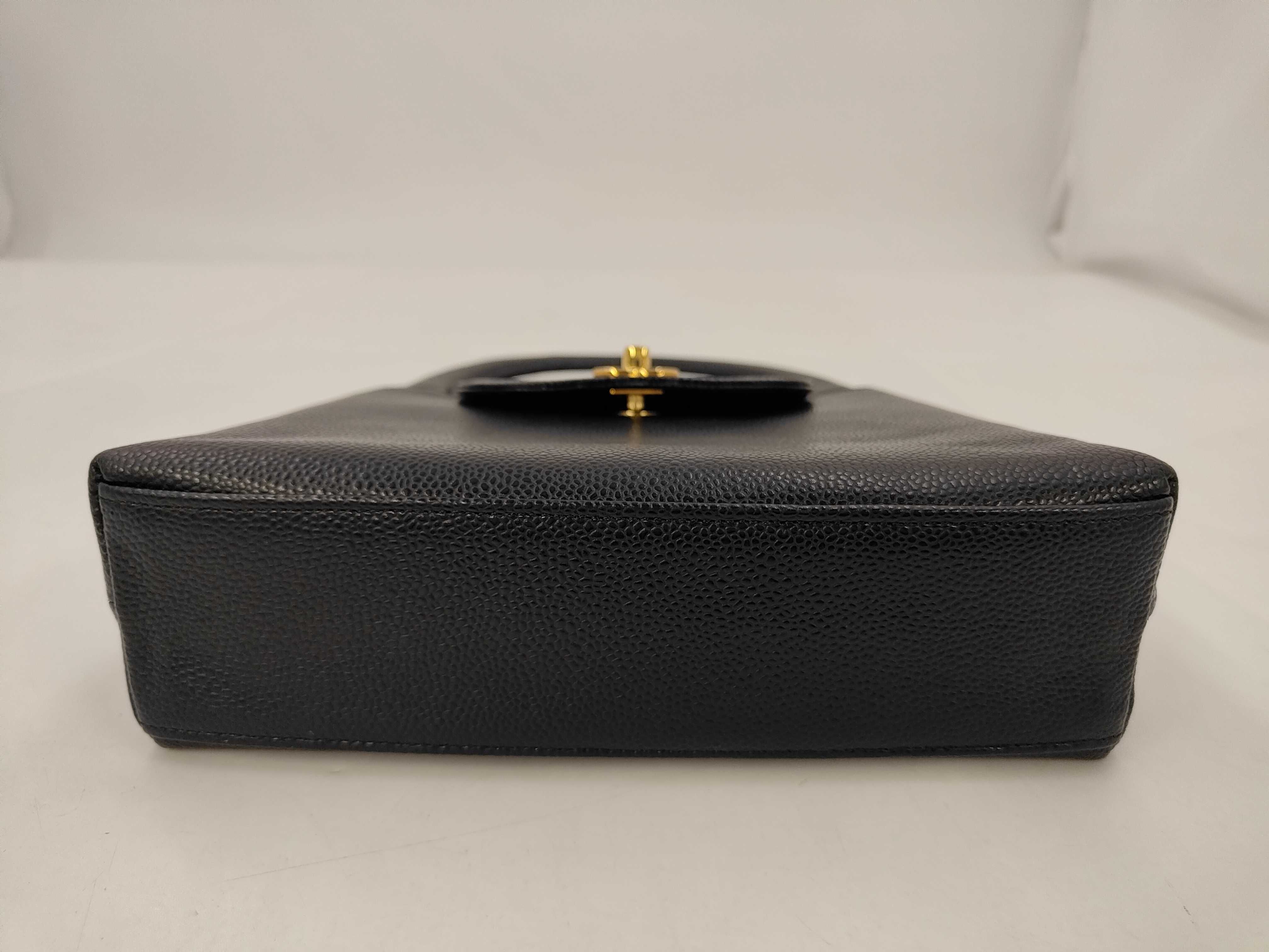 handbag — view 3