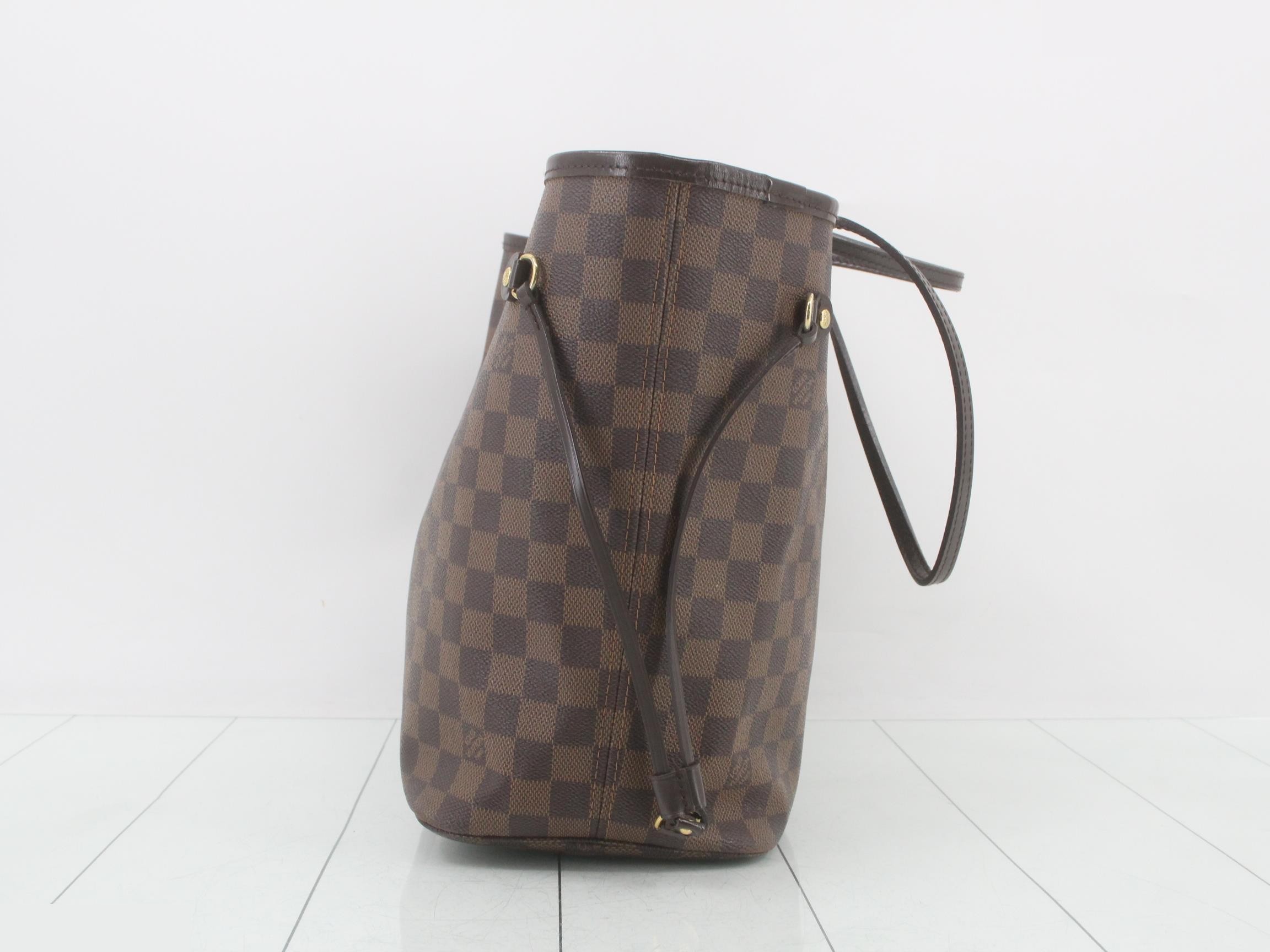 Damier Neverfull MM Tote Bag — view 3