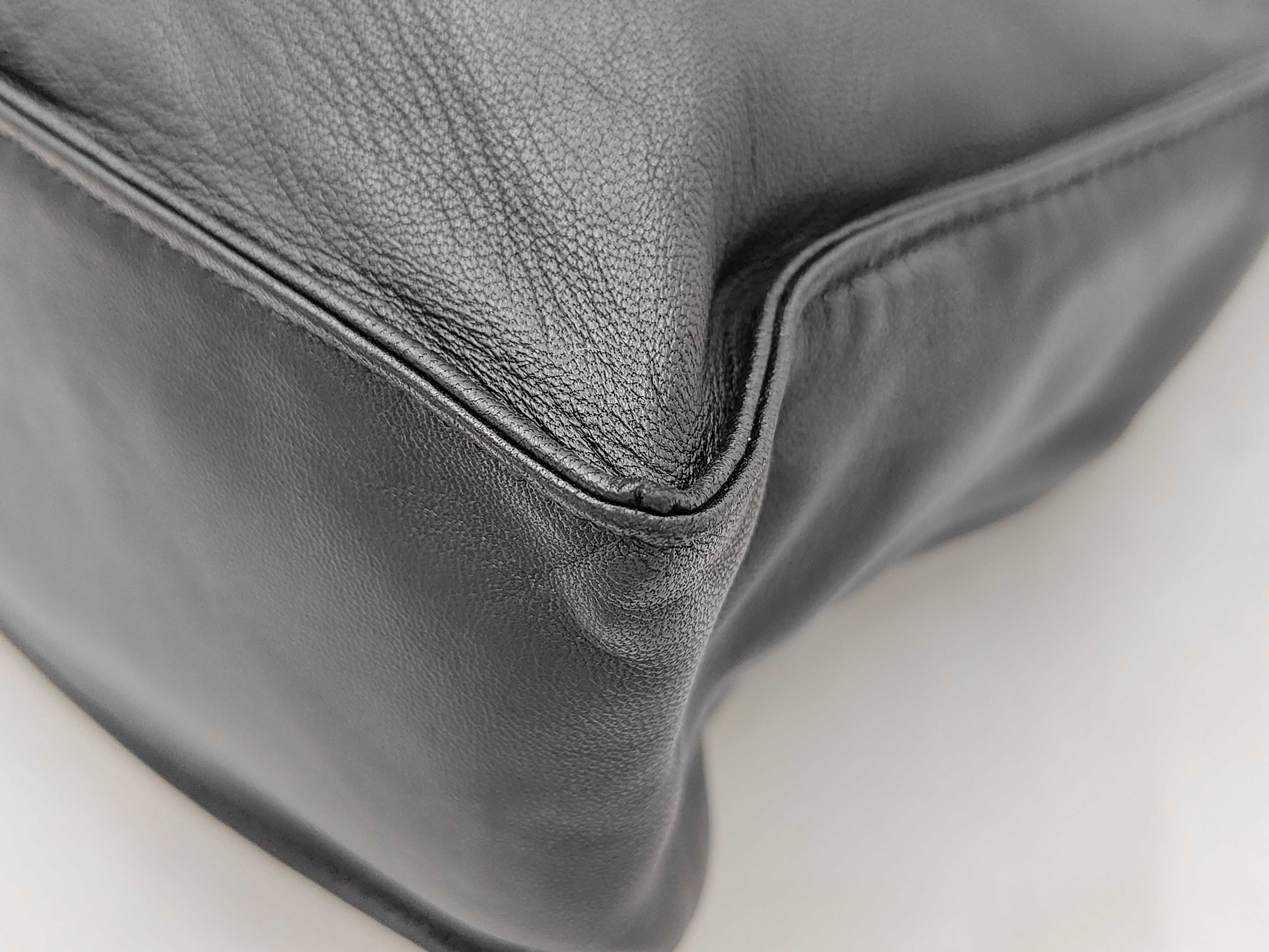 shoulder bag — view 3