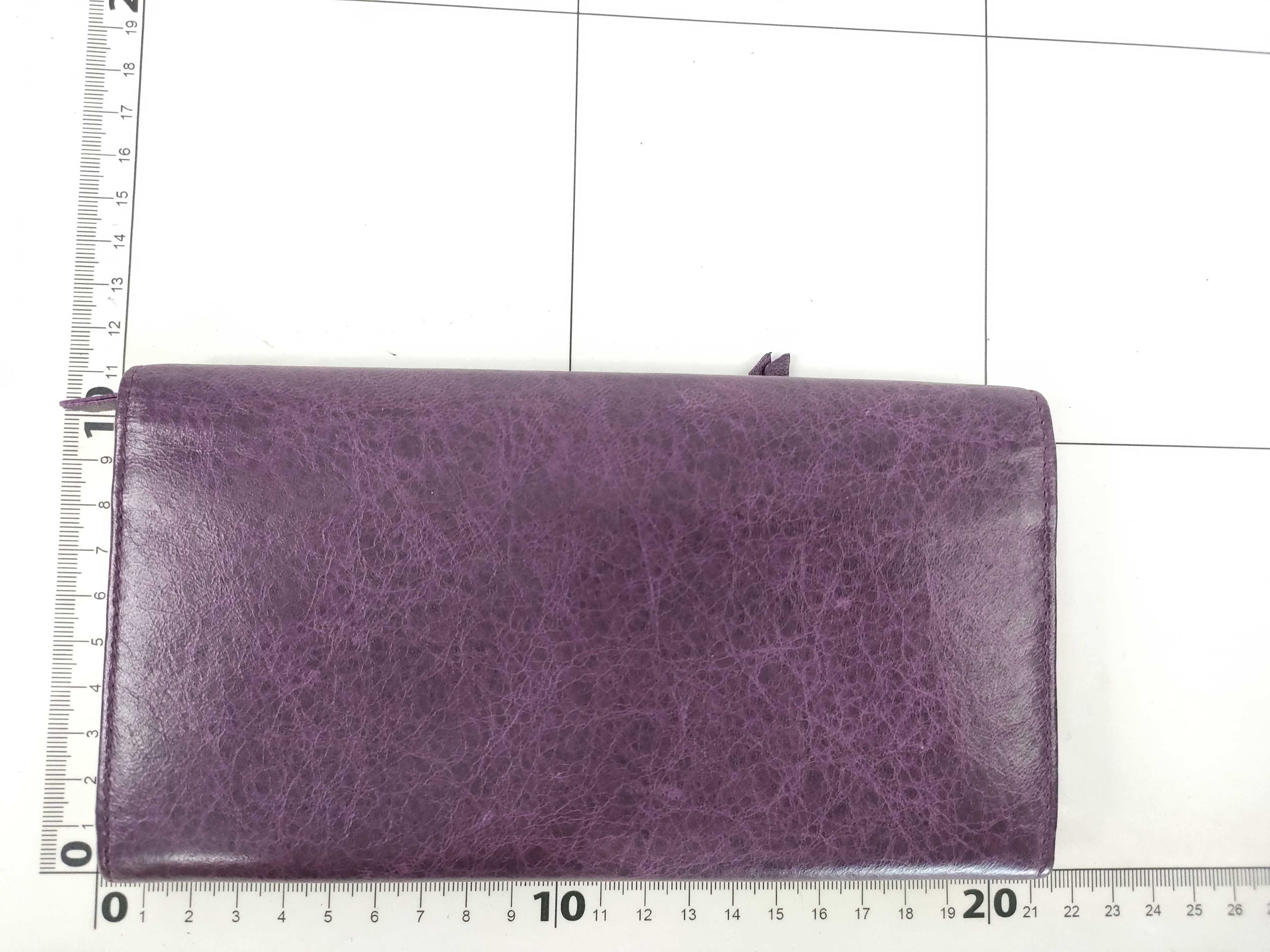 wallet — view 2