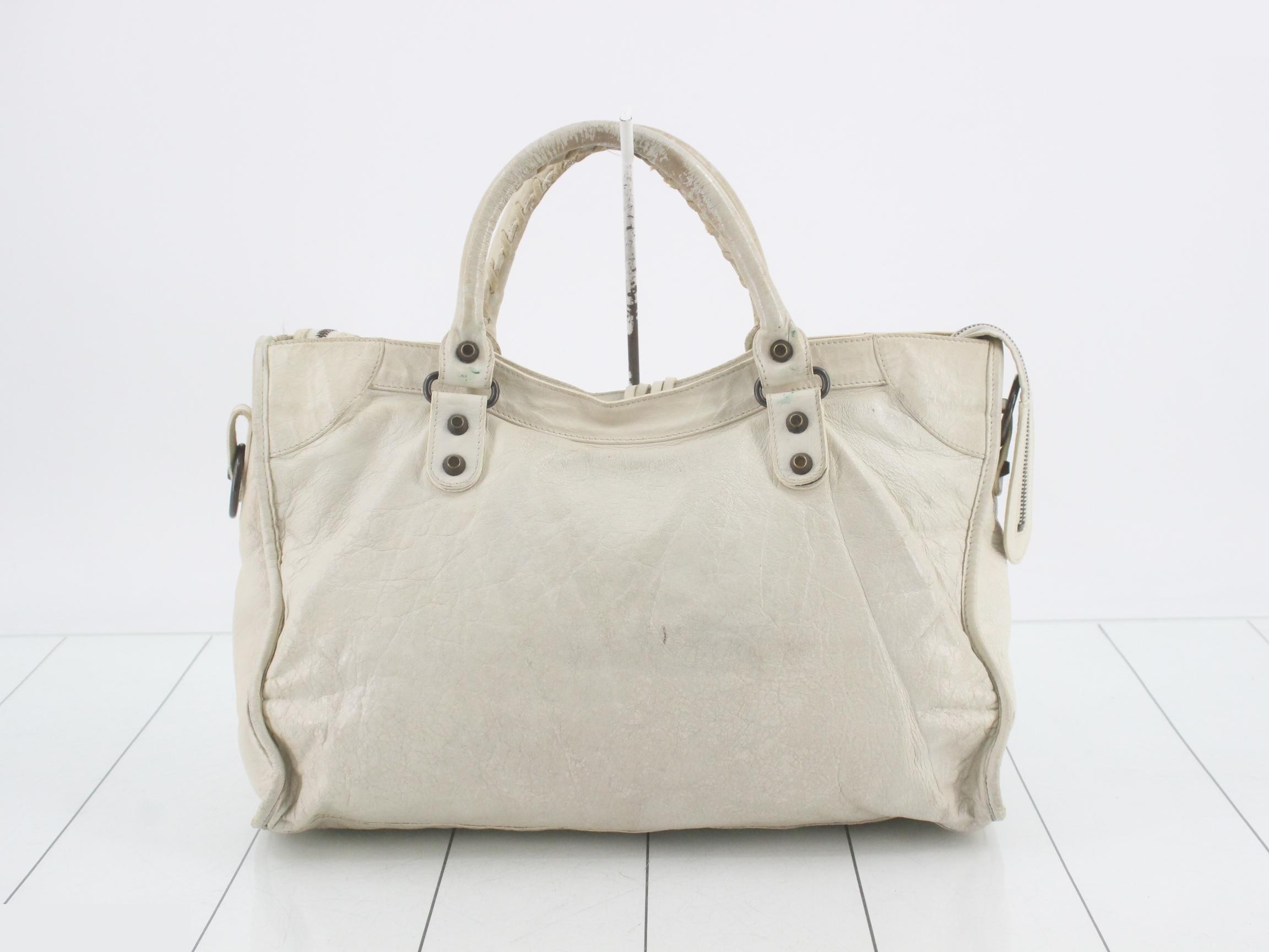 Classic handbag — view 2