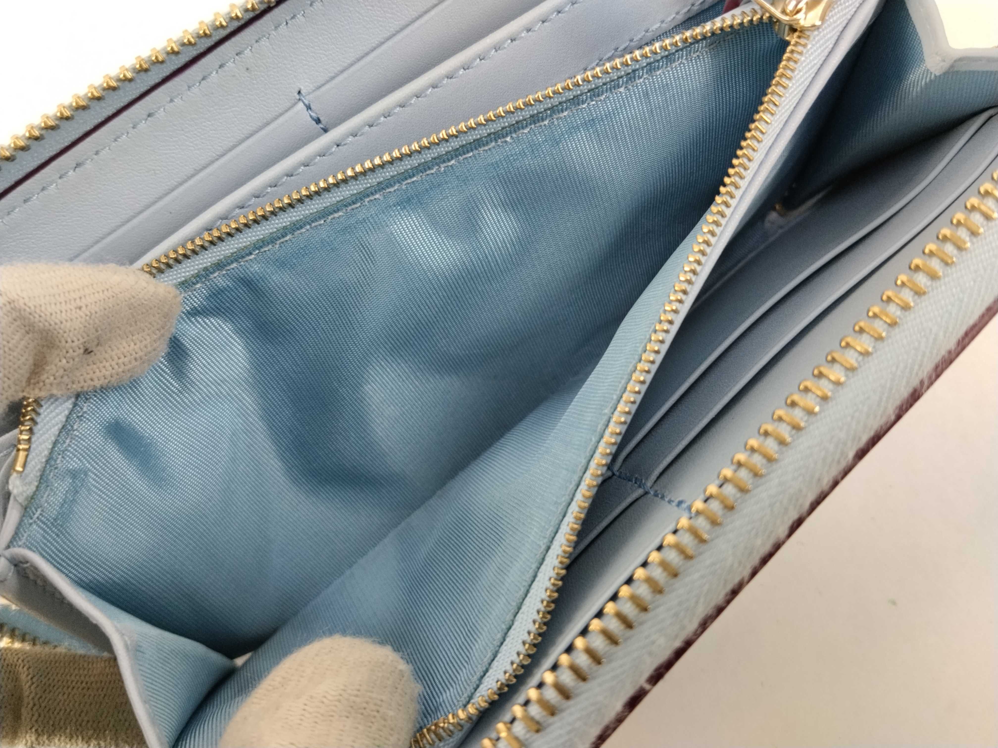 (Gucci) Higuchi Yuko Round Zip Long Wallet, Blue — view 10