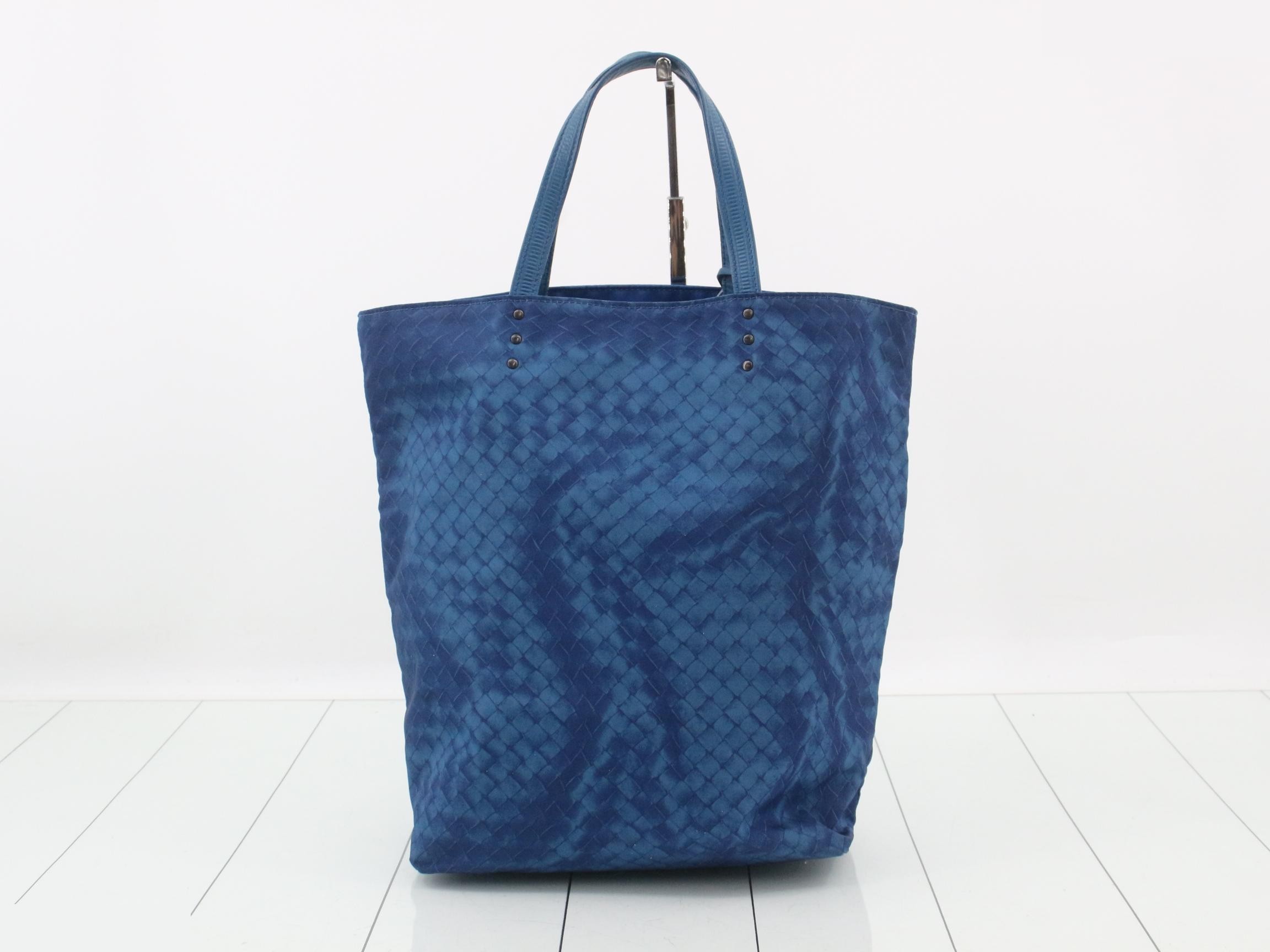 Intrecciato Illusion Nylon Tote Bag — view 2