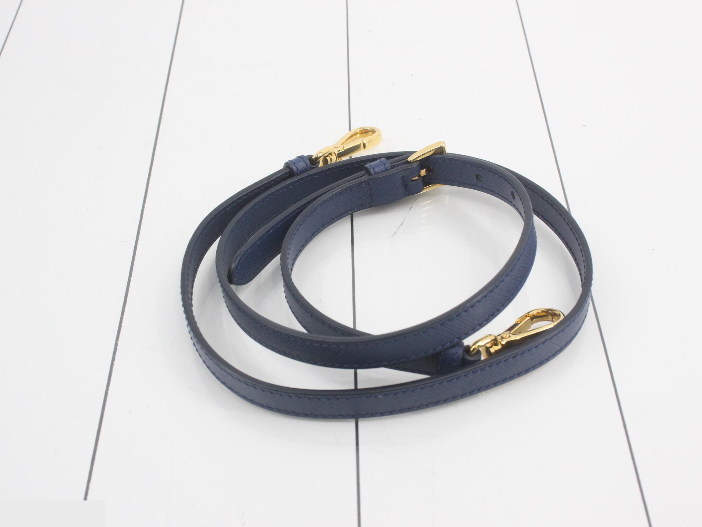 Other lines: Shoulder bag, Saffiano leather — view 7