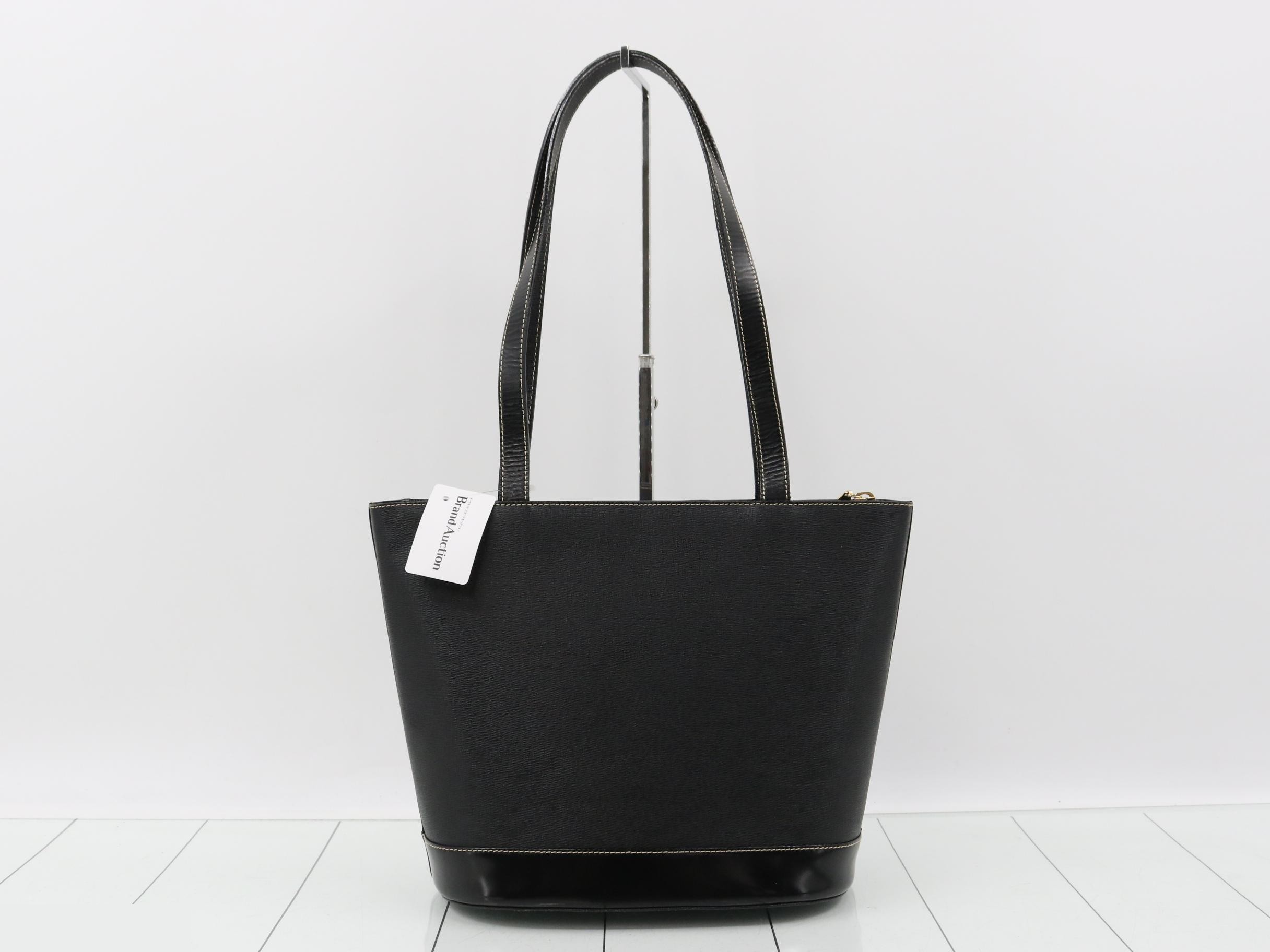 handbag — view 2