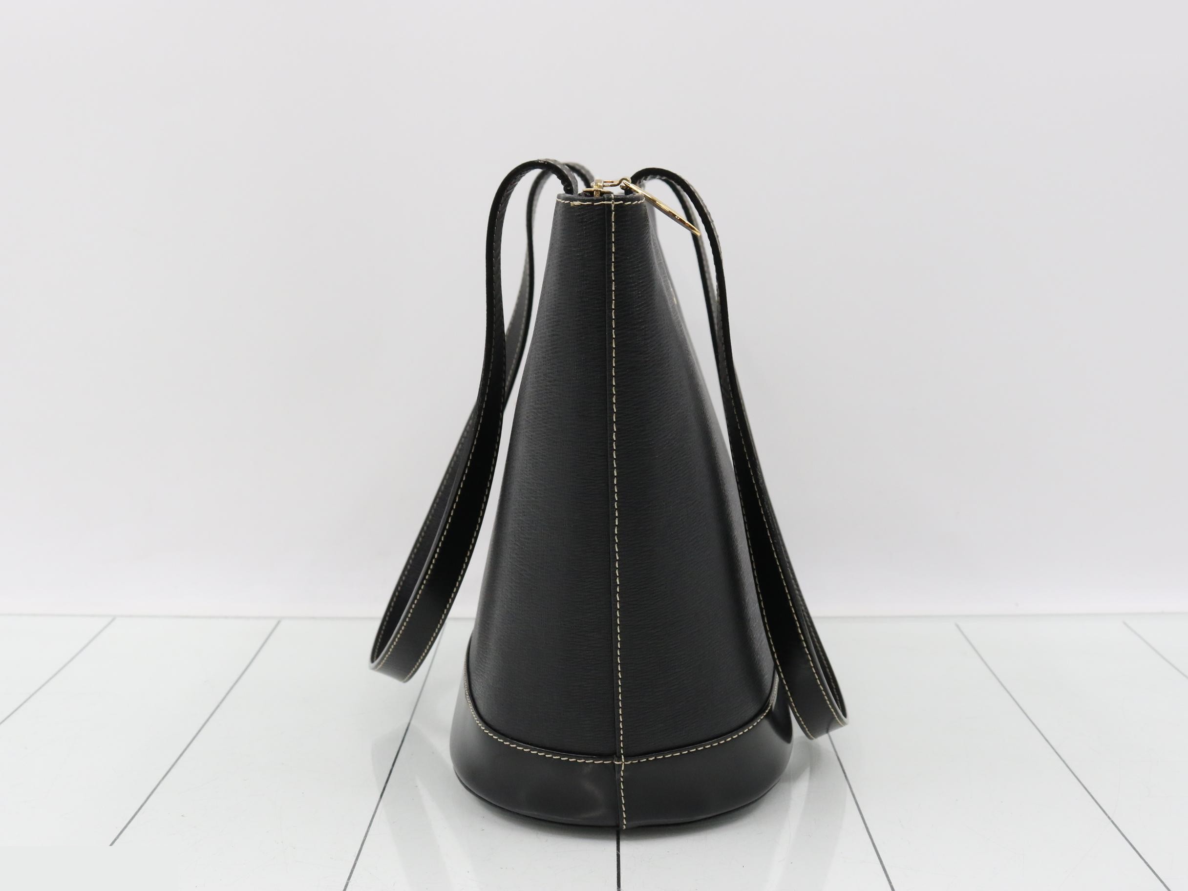 handbag — view 4