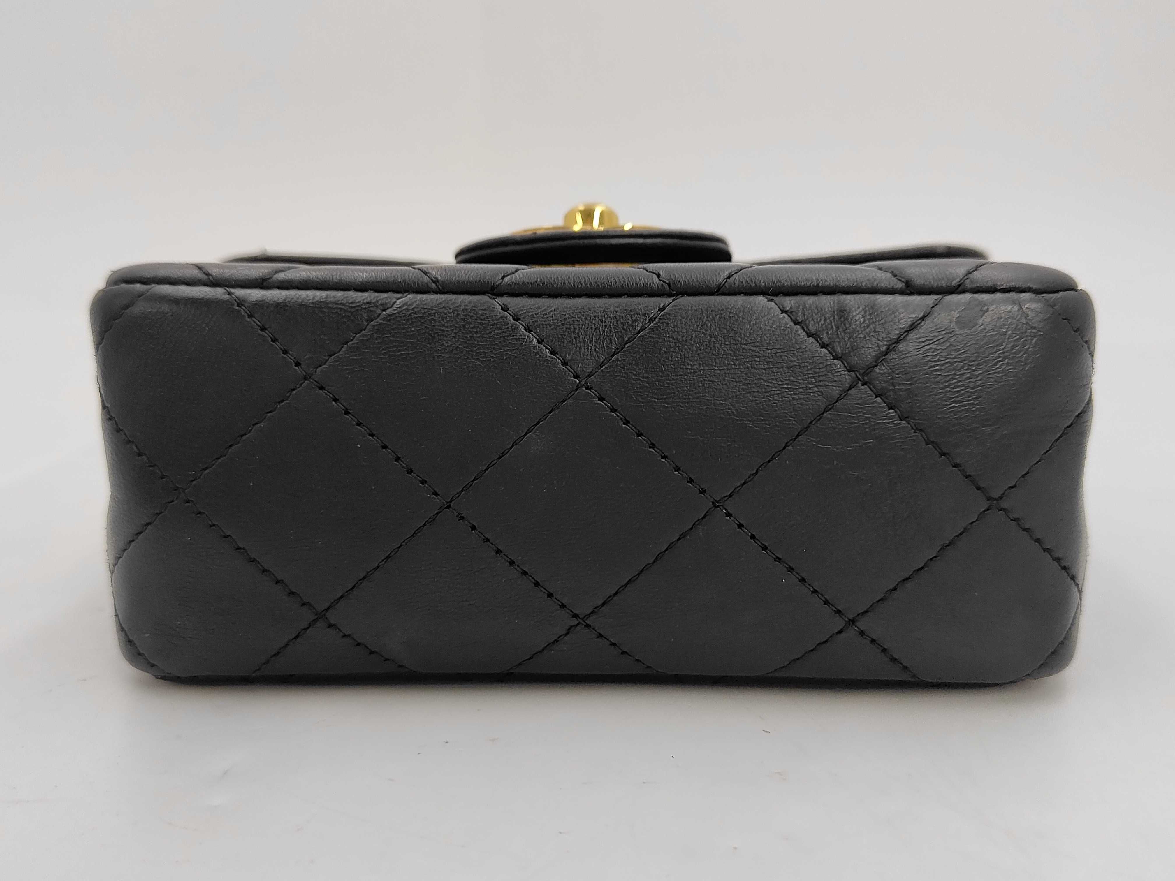 Top Handle Matelassé Black Gold Handbag — view 3