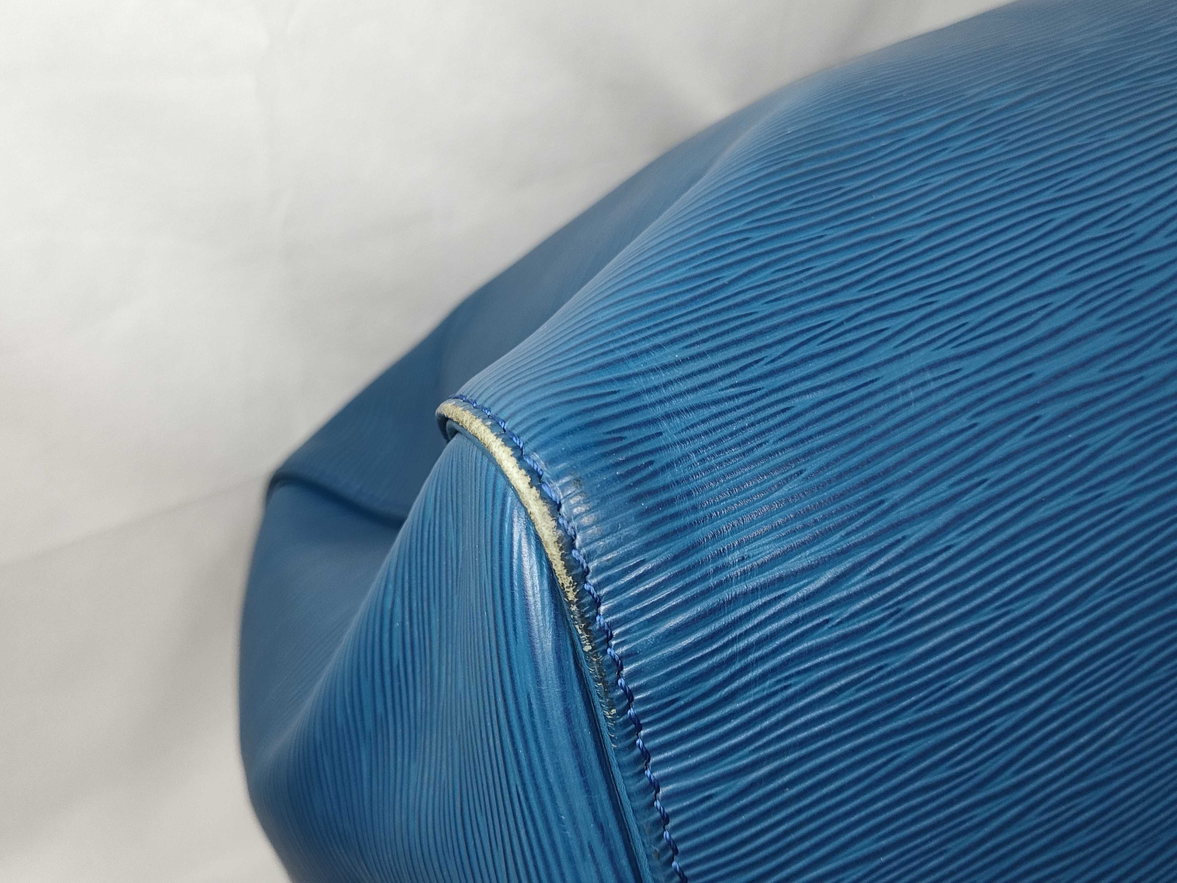 Epi Keepall 55 Blue Boston Bag — view 8