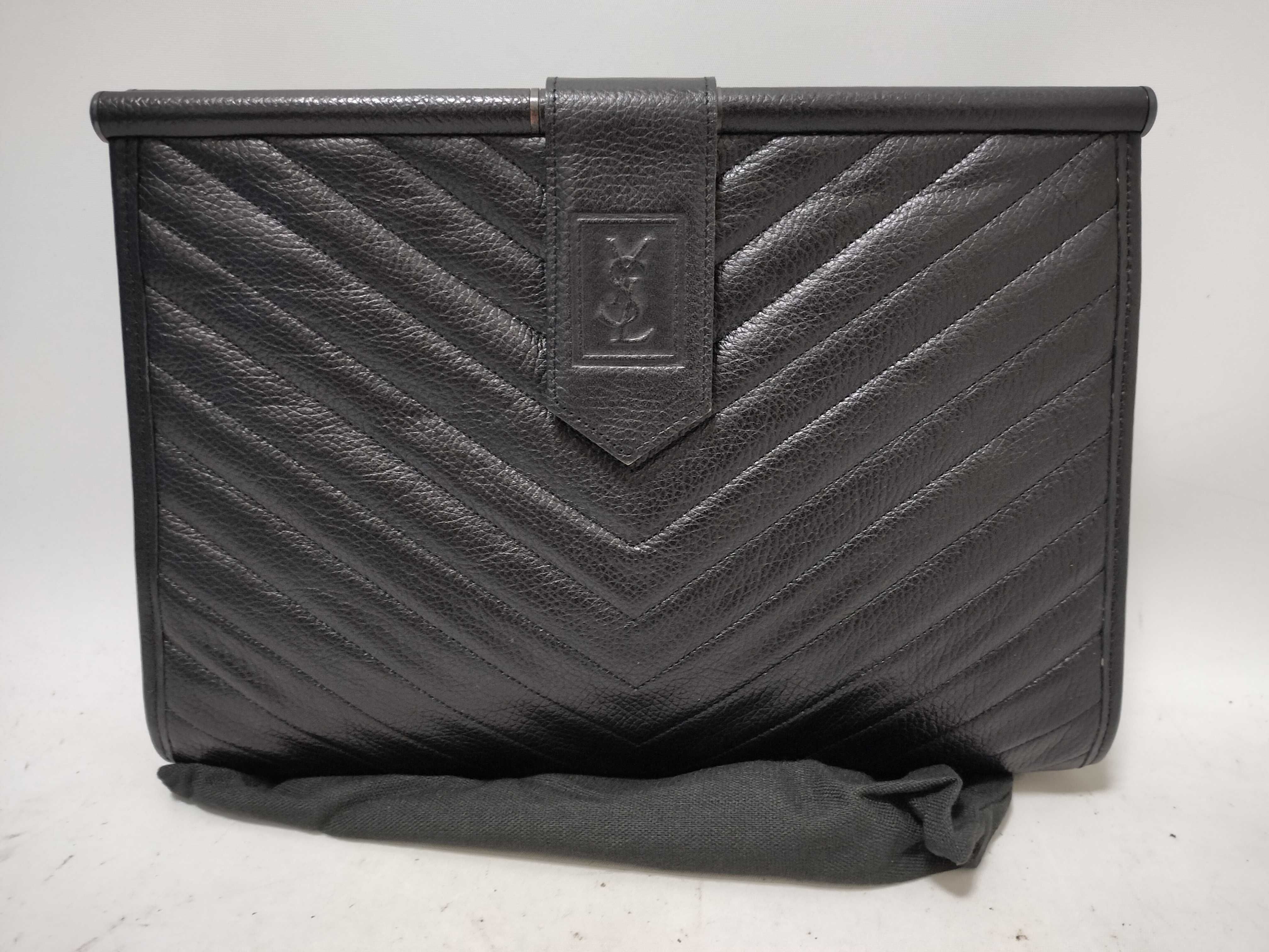 clutch bag