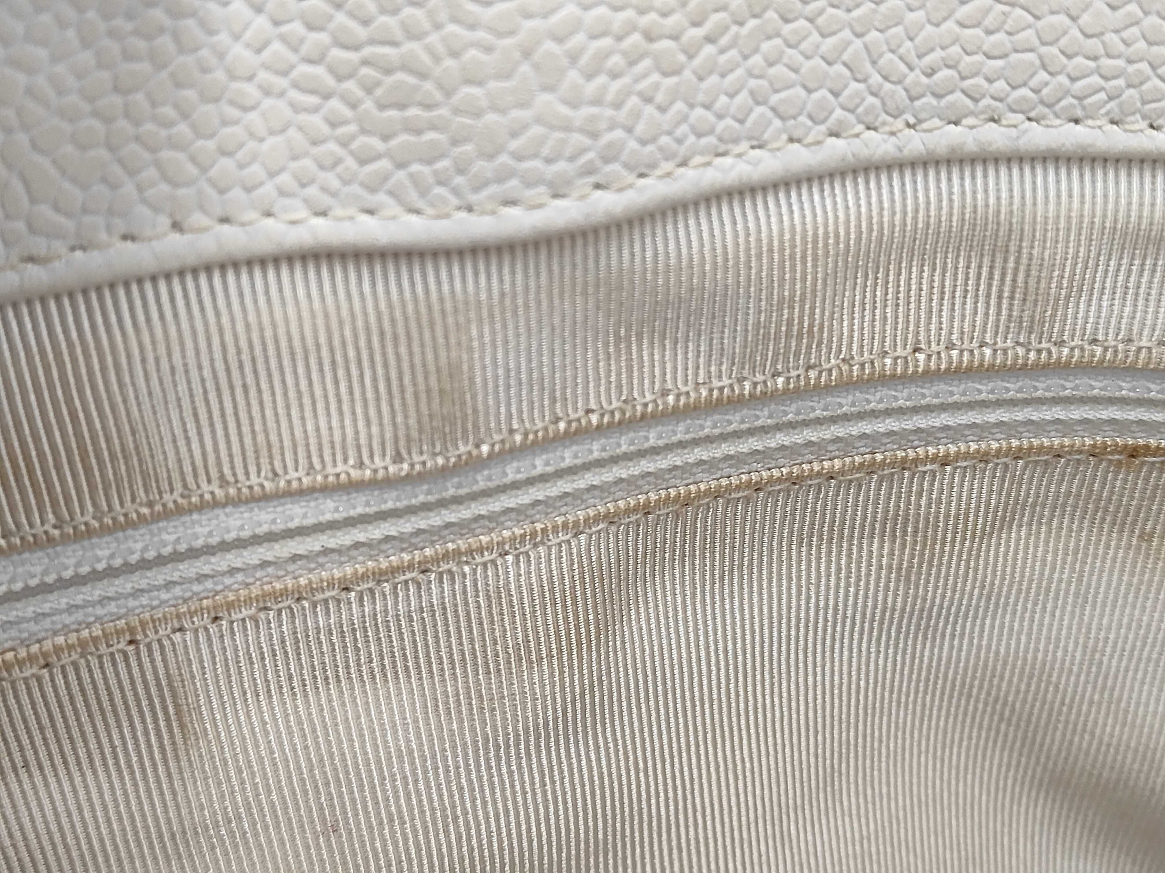 Caviar Skin Chain Tote White Shoulder Bag — view 13