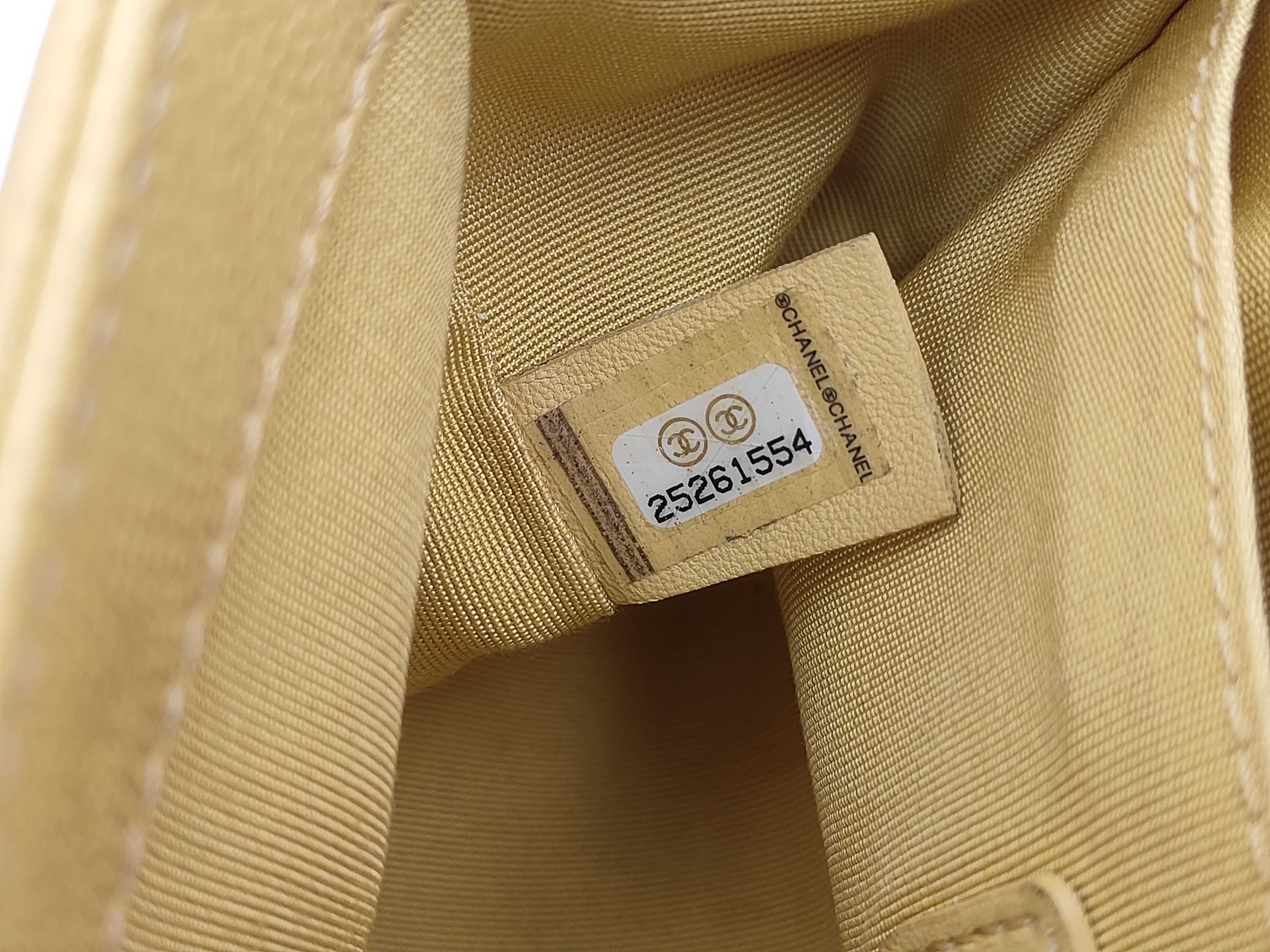 Boy Chanel 20 Caviar Yellow Chain Shoulder Bag — view 10