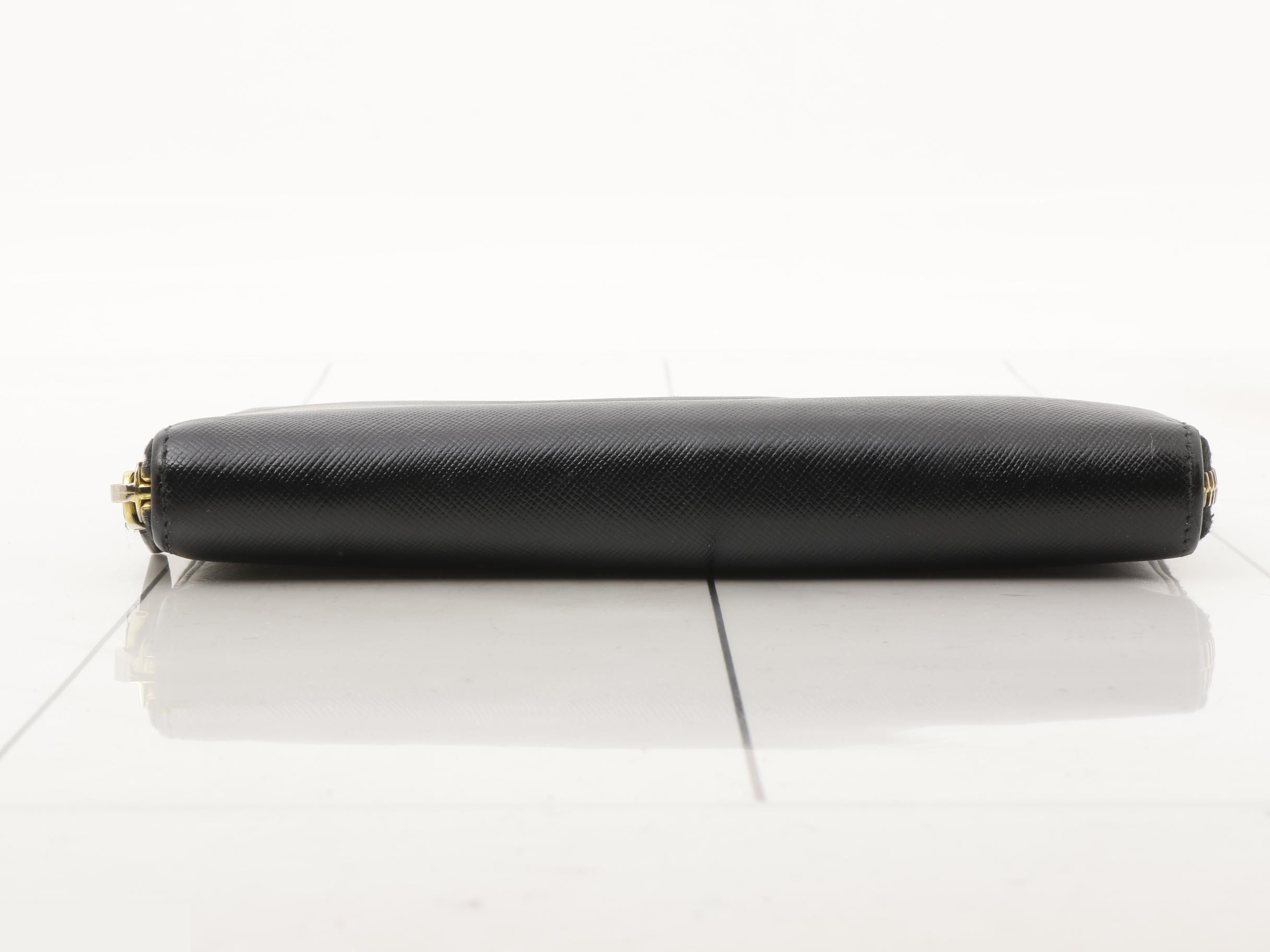 Other lines: Bags and Wallets — view 3