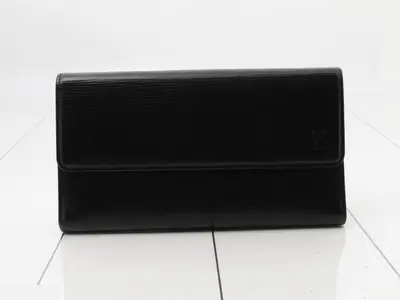 long wallet