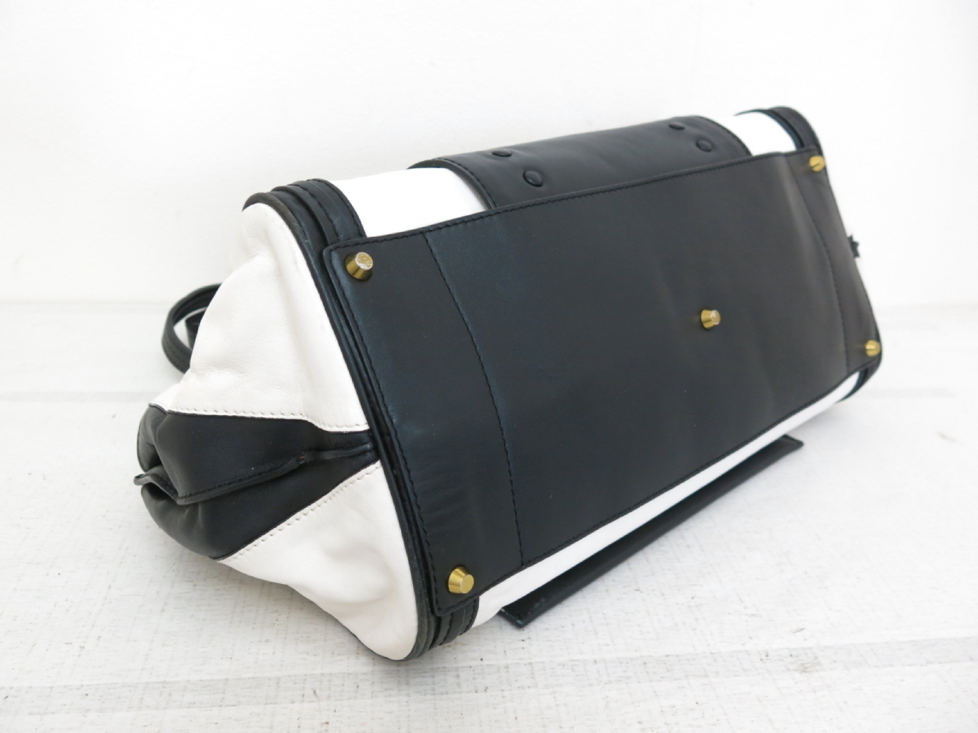 Alice Calfskin Handbag (2-way) — view 6