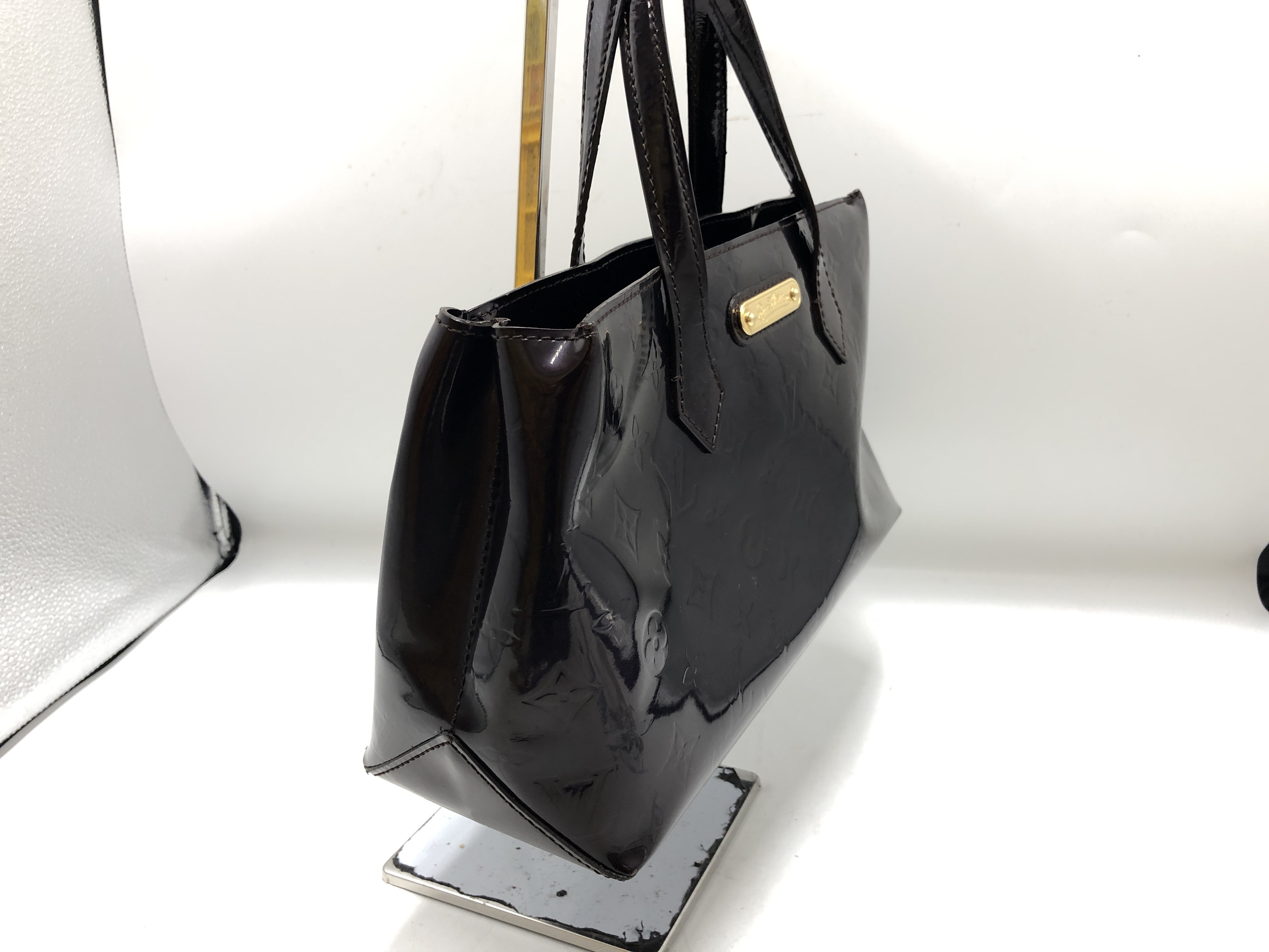 Vernis Wilshire PM M93641 MI3089 Patent Leather Amarante Handbag — view 4