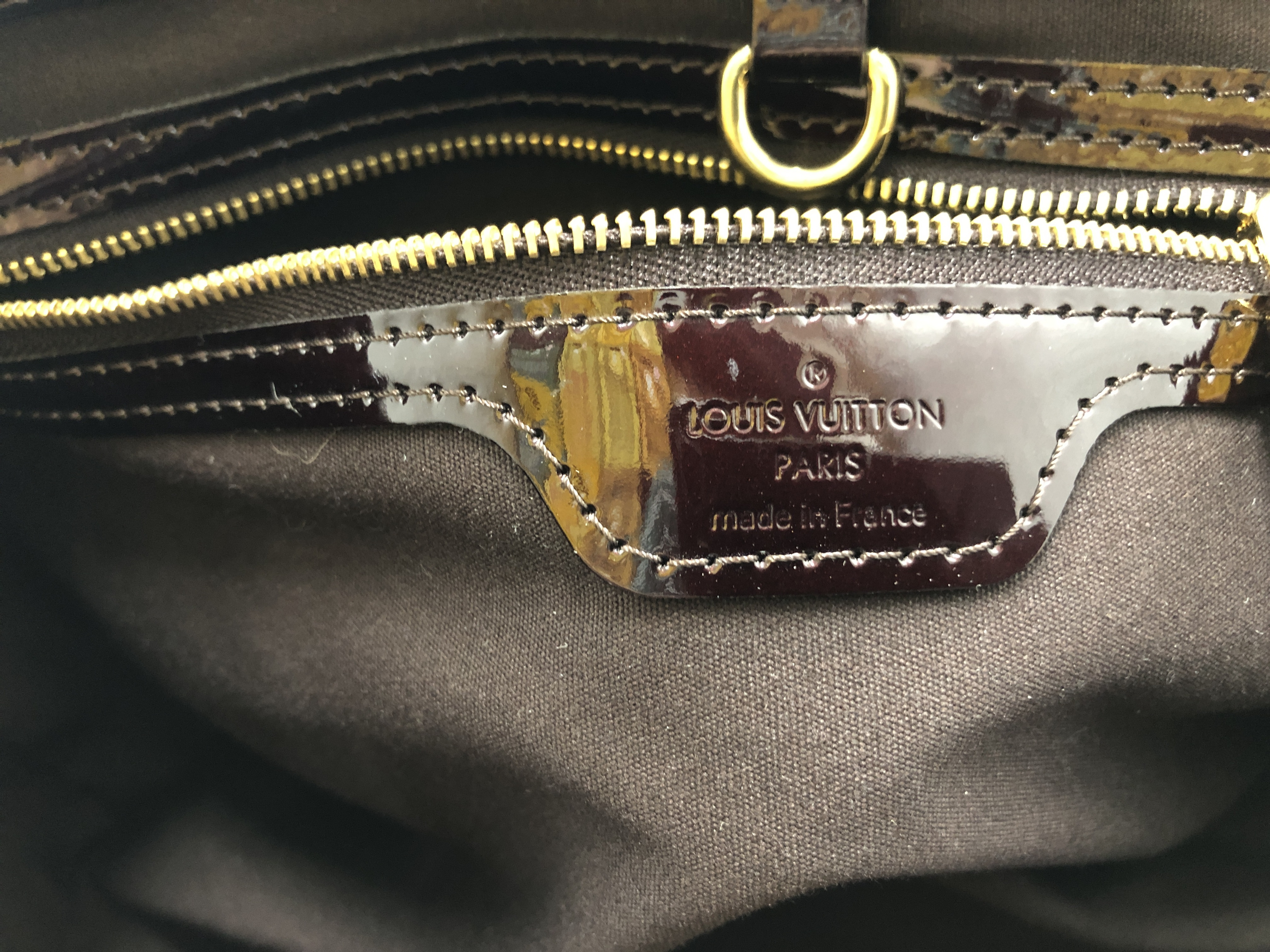 Vernis Wilshire PM M93641 MI3089 Patent Leather Amarante Handbag — view 8