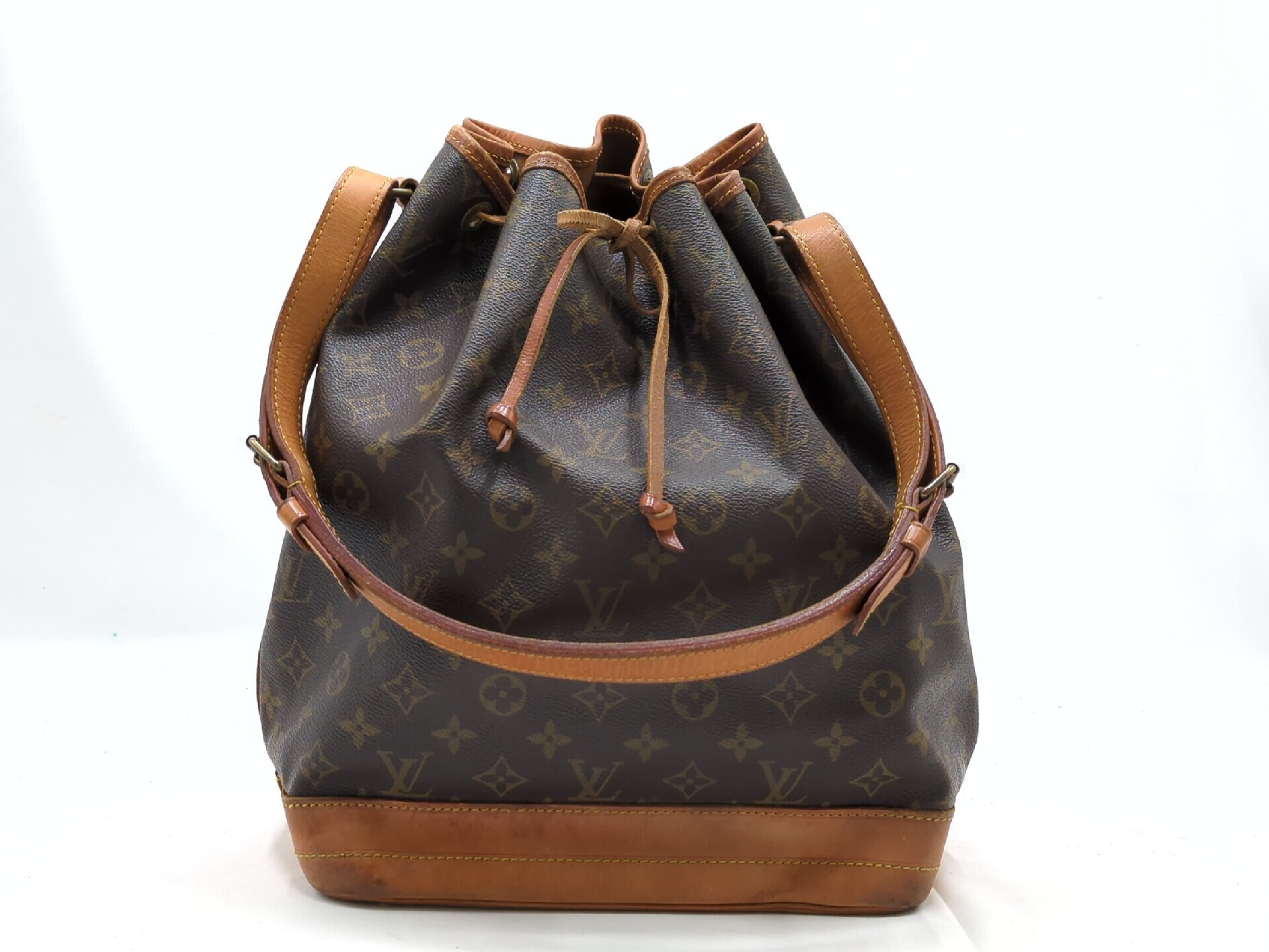 M42224 Monogram Noé Handbag