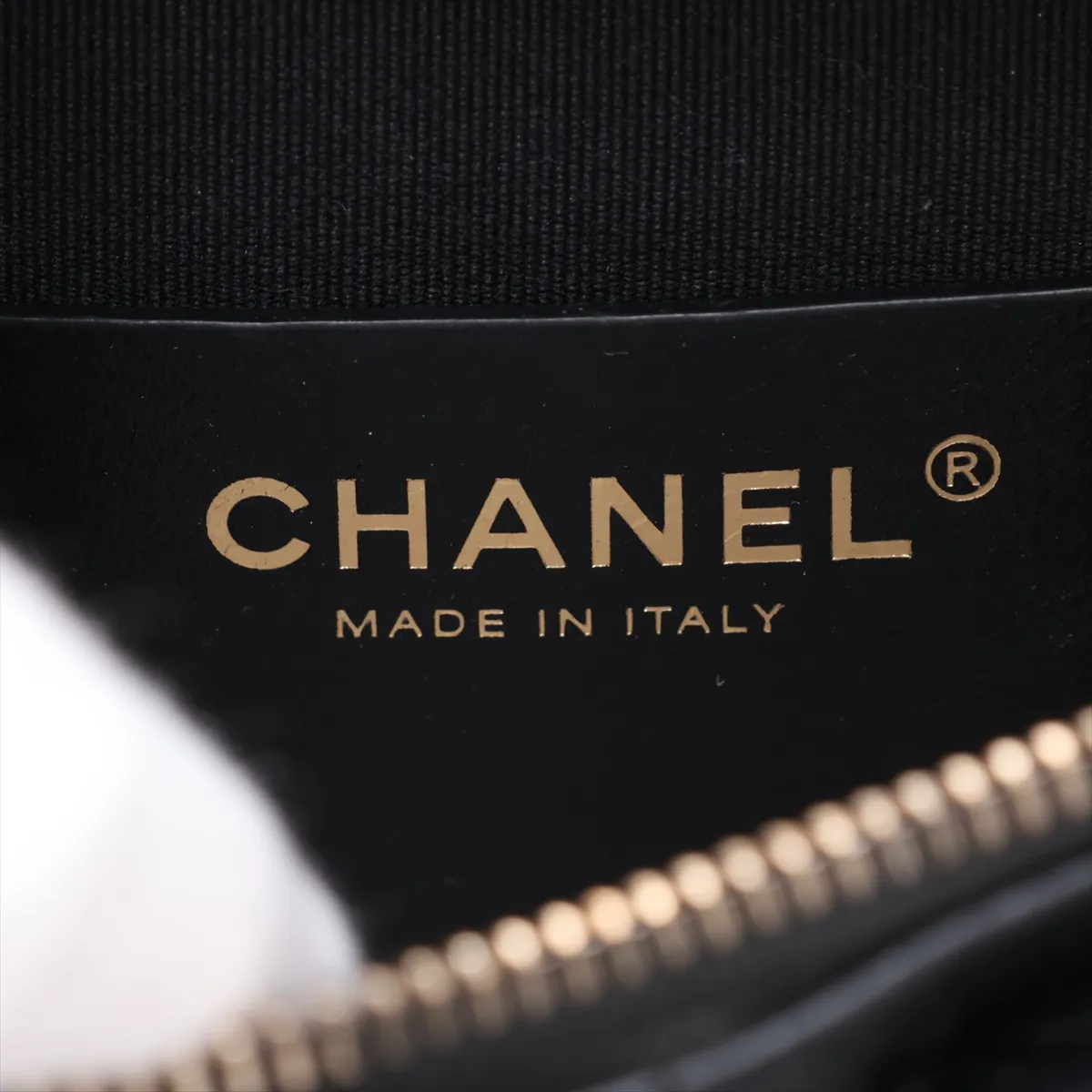 [Individually packaged] Chanel Matelassé Shiny Calfskin Body Bag, Black with Gold Hardware, EAT5TXPK, Random Plate, AS4934 — view 10