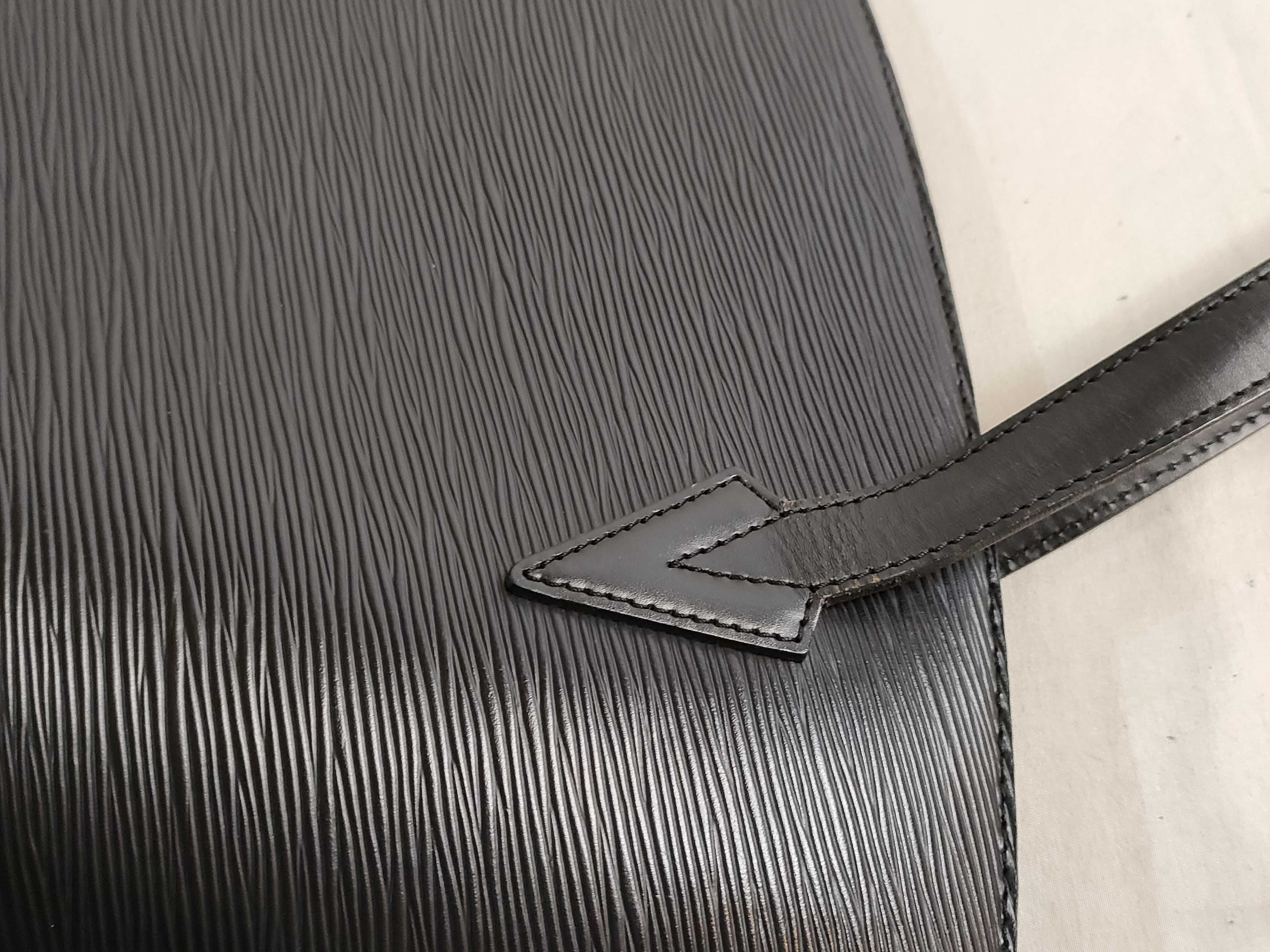 Epi Saint Jacques Shopping Black Tote Bag — view 5
